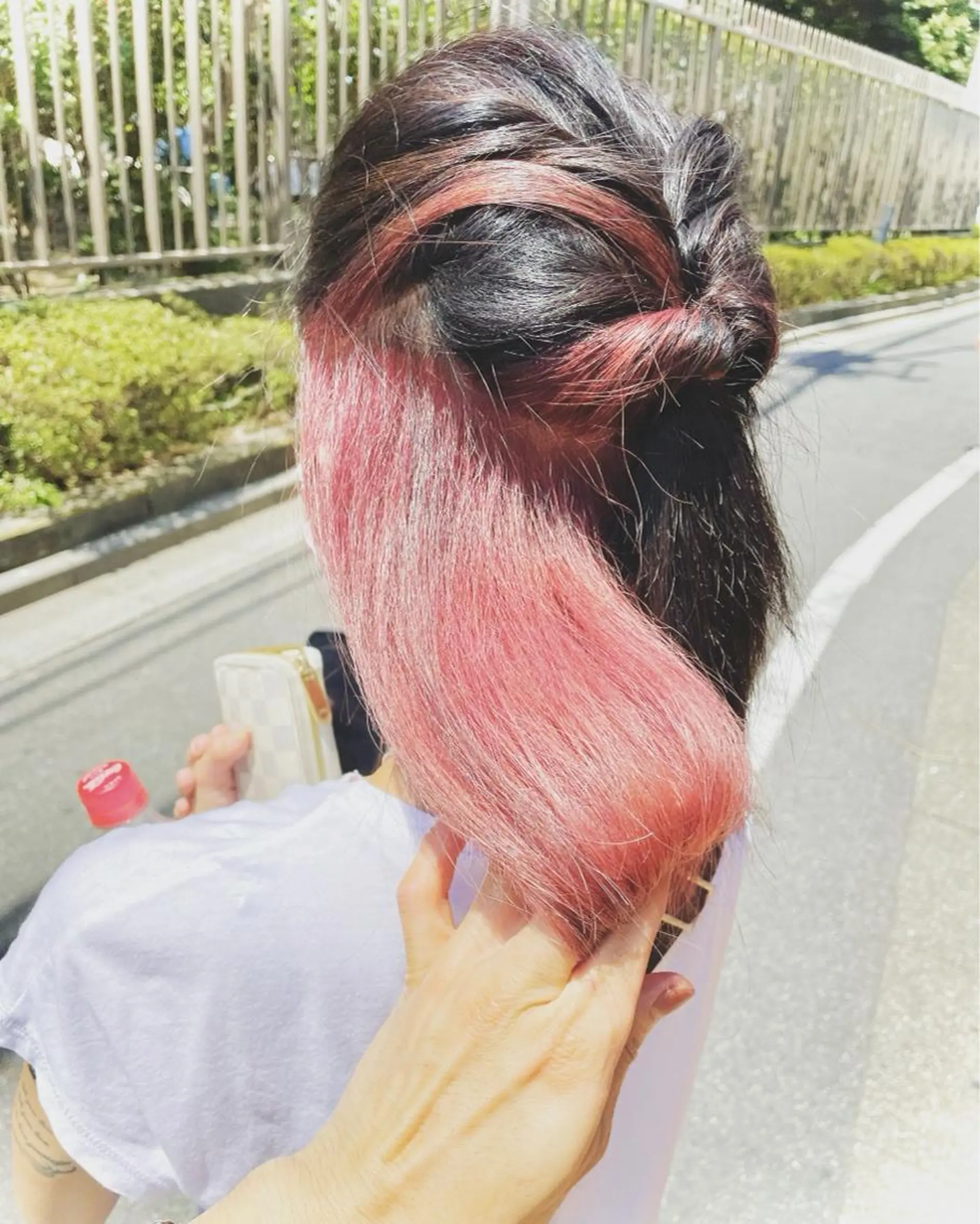セミロング カラー インナーカラー カット ヘアカラー トリートメント miki 🦎のヘアスタイル
