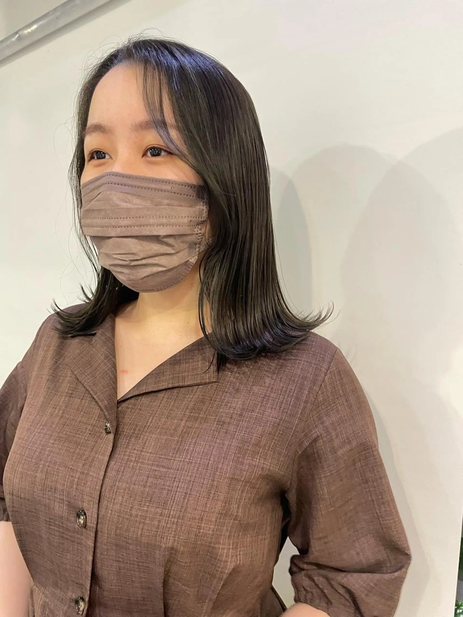 ミディアム カラー silo所属・silo MOKA 顔周りカット🦦のヘアスタイル