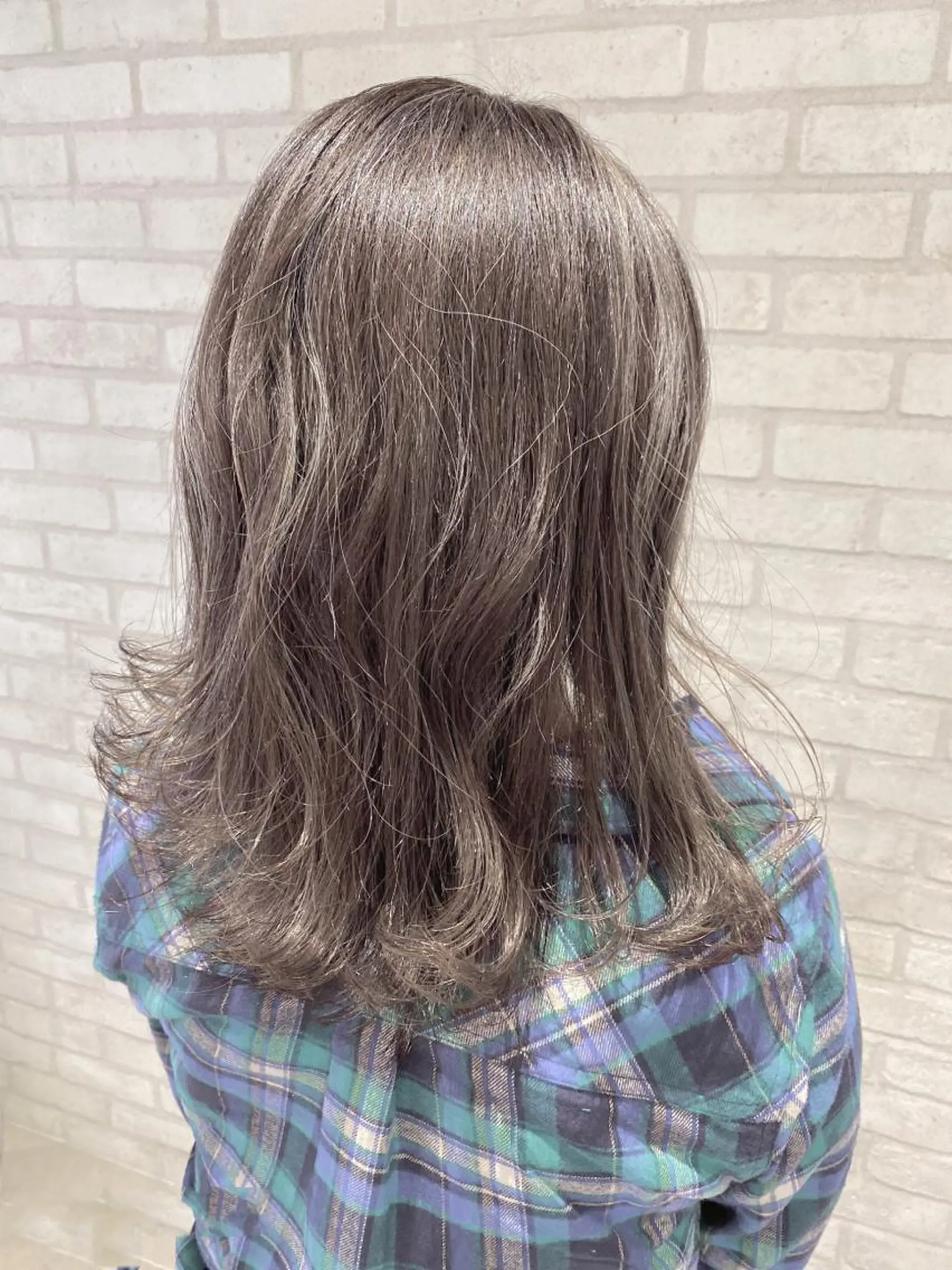 ミディアム カラー カット ヘアカラー トリートメント 田中 アキオのヘアスタイル