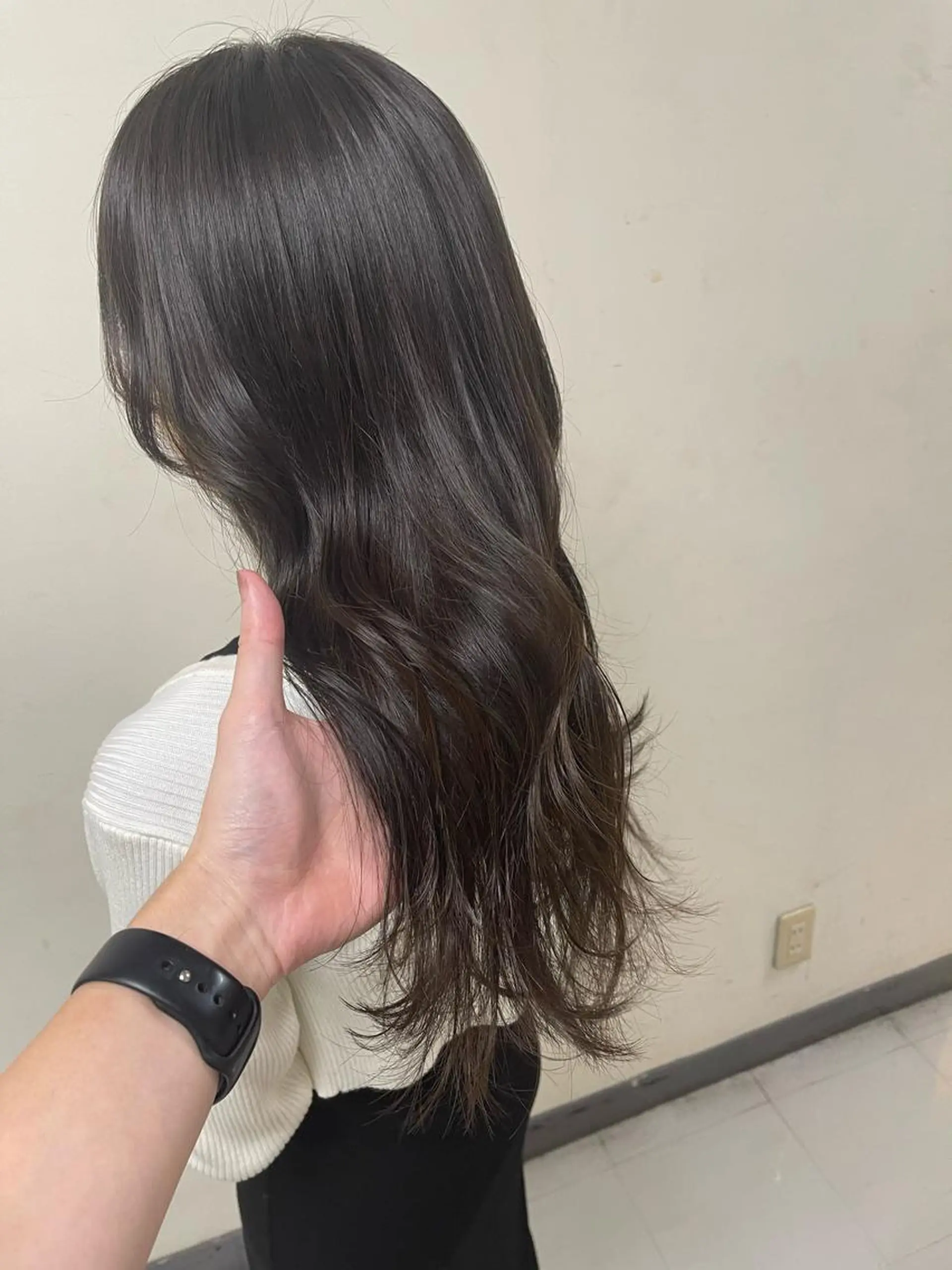 ロング ヘアカラー トリートメント シンタニ ナオトのヘアスタイル