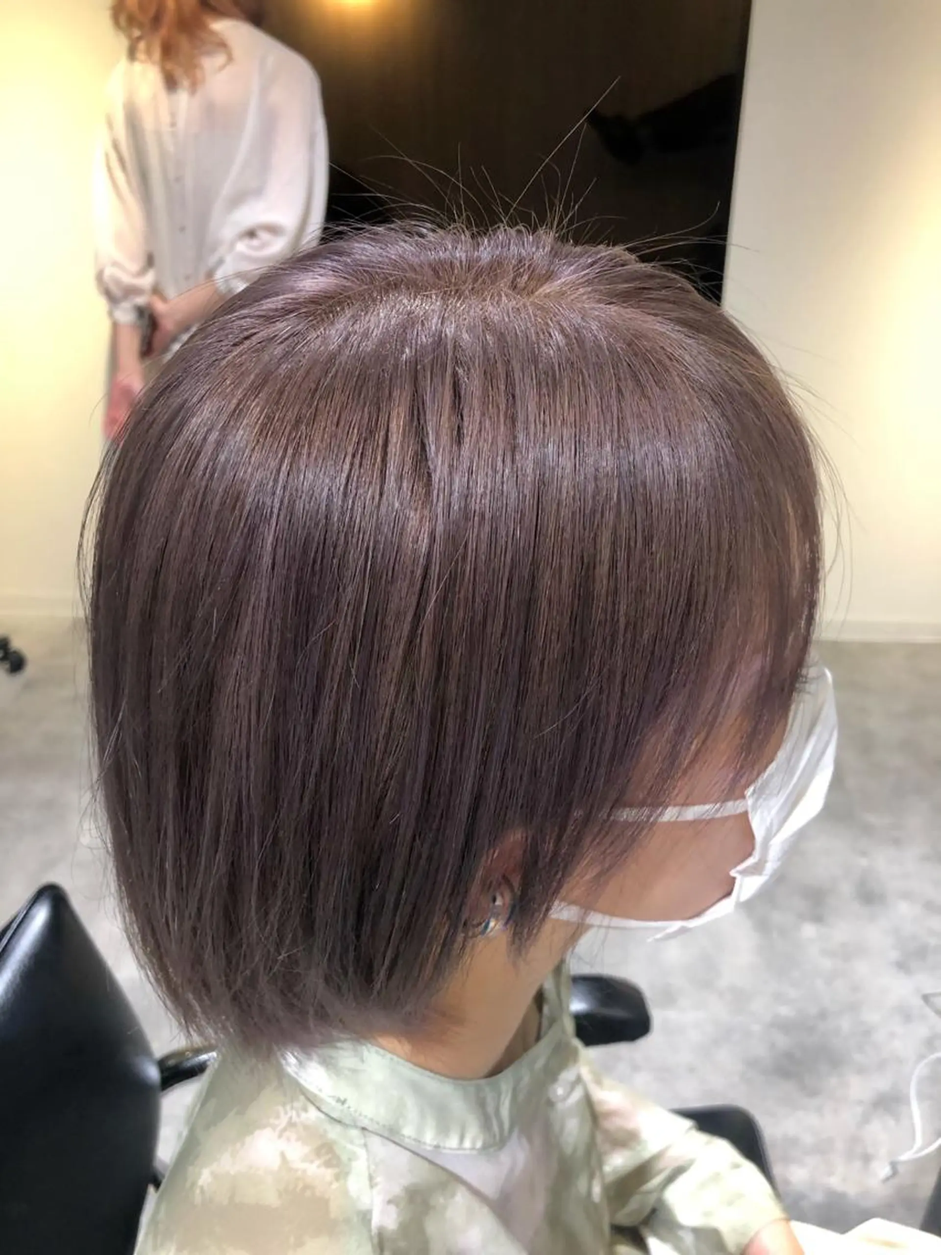 ショート カラー ベージュカラー ブリーチ ピンクカラー ピンクベージュ GIEN 末吉 海斗のヘアスタイル