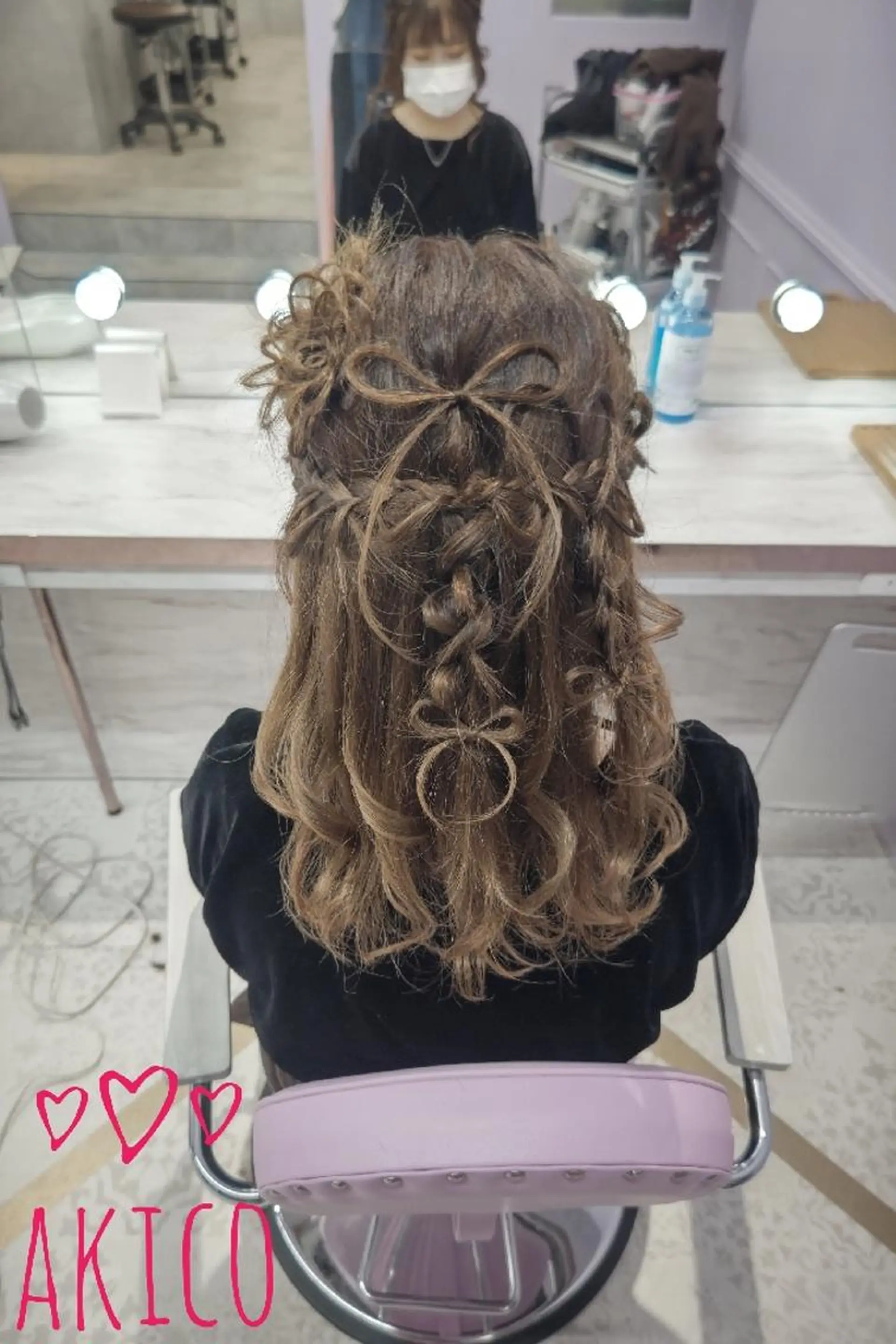 セミロング ヘアカラー LUXBE GALLERY なんば駅前店所属・ラックスビーギャラリ ー AKICOのヘアスタイル