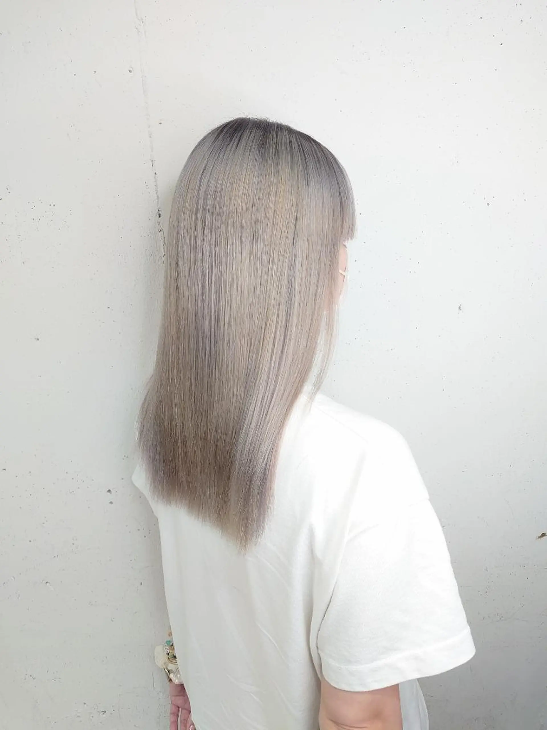 セミロング カラー カット ヘアカラー E Komo hair所属・Wow❕E Komo hair 永井一輝のヘアスタイル