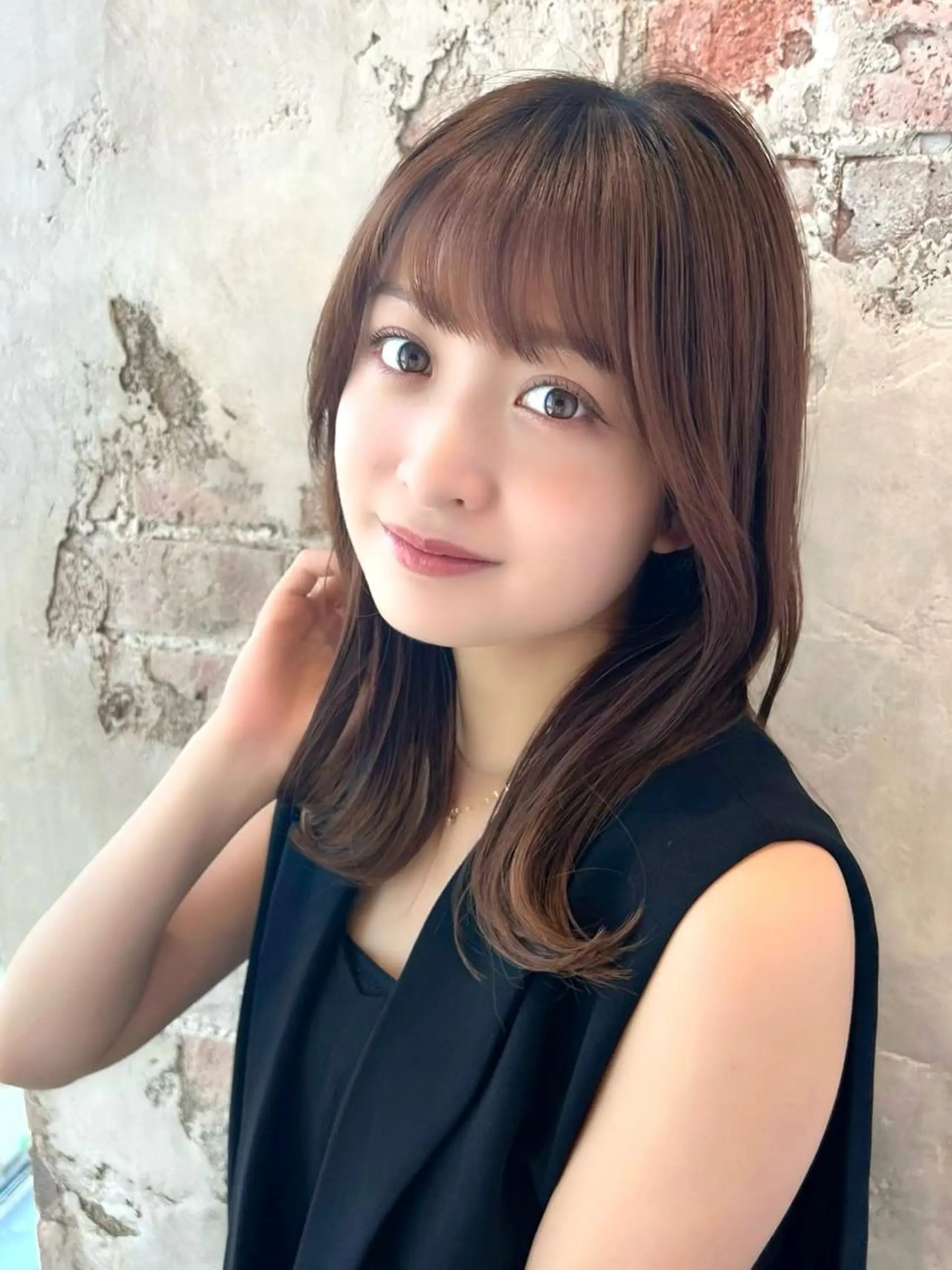 セミロング カラー ベージュカラー ブラウンカラー くびれヘア 髪質改善 縮毛矯正 カット ヘアカラー トリートメント 🧡くびれヘア/前髪 顔周り🧡久原結衣のヘアスタイル