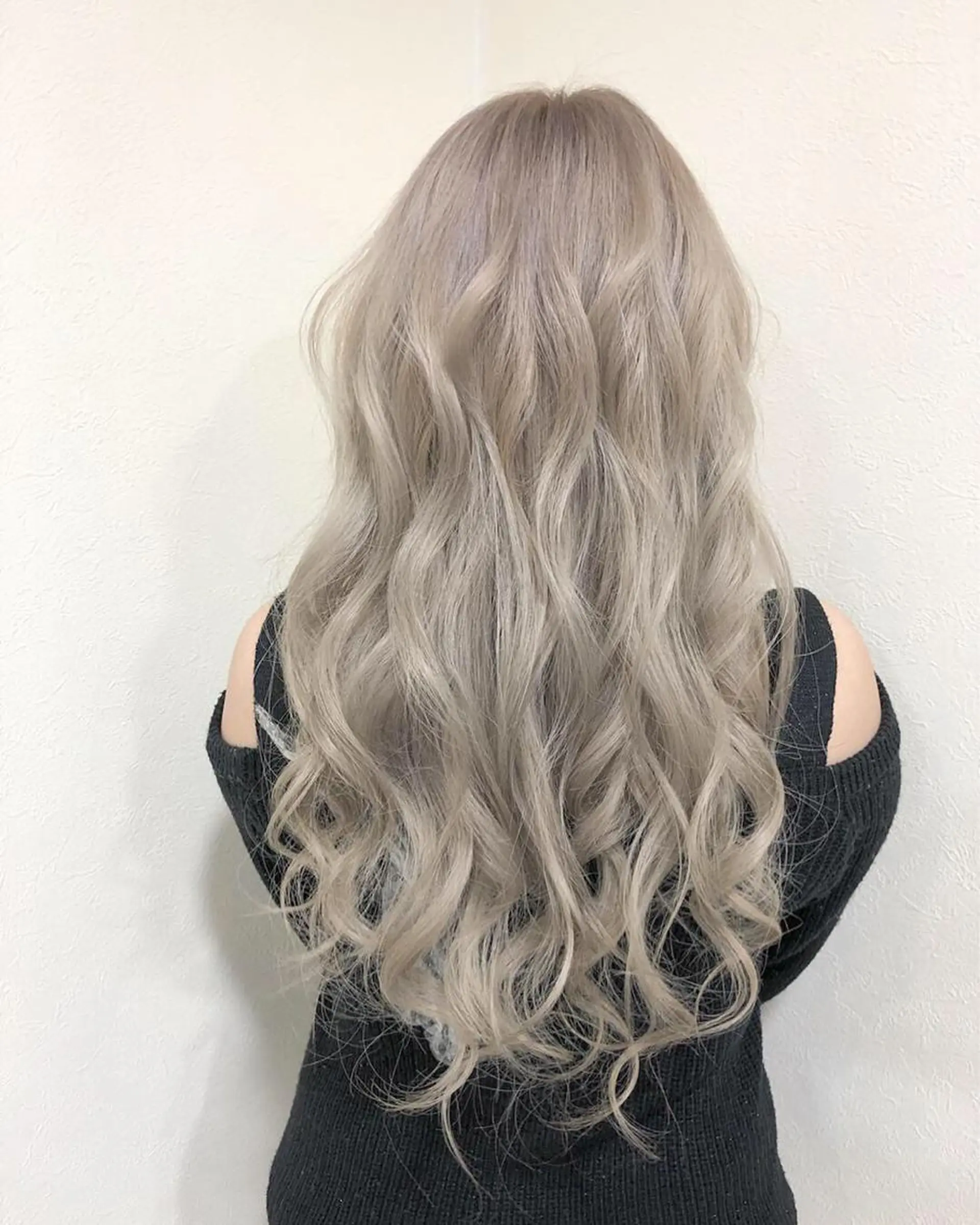 ロング ヤマグチ ヒカルのヘアスタイル