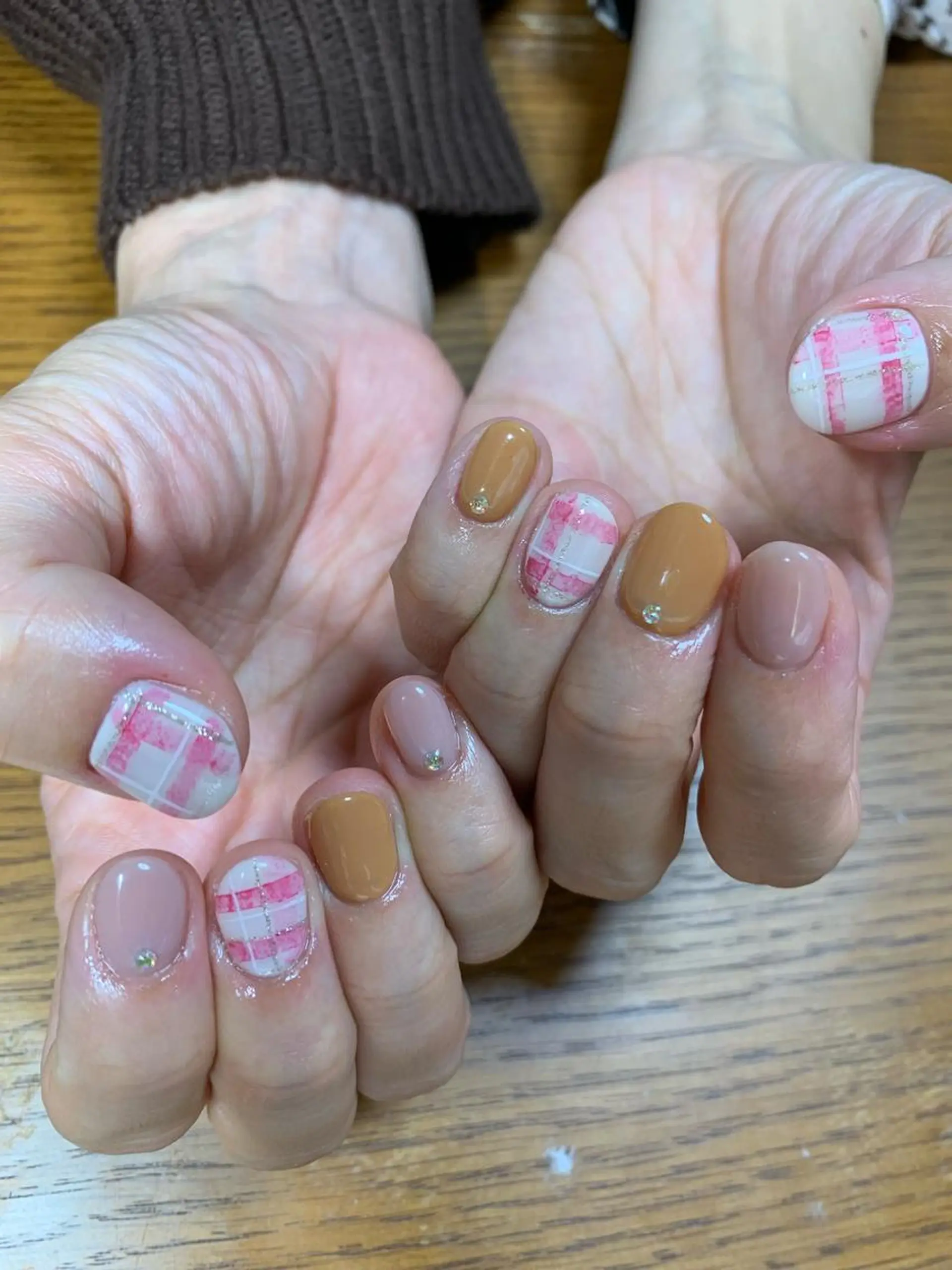 ネイル ハンドネイル 大崎 奈々のネイルデザイン