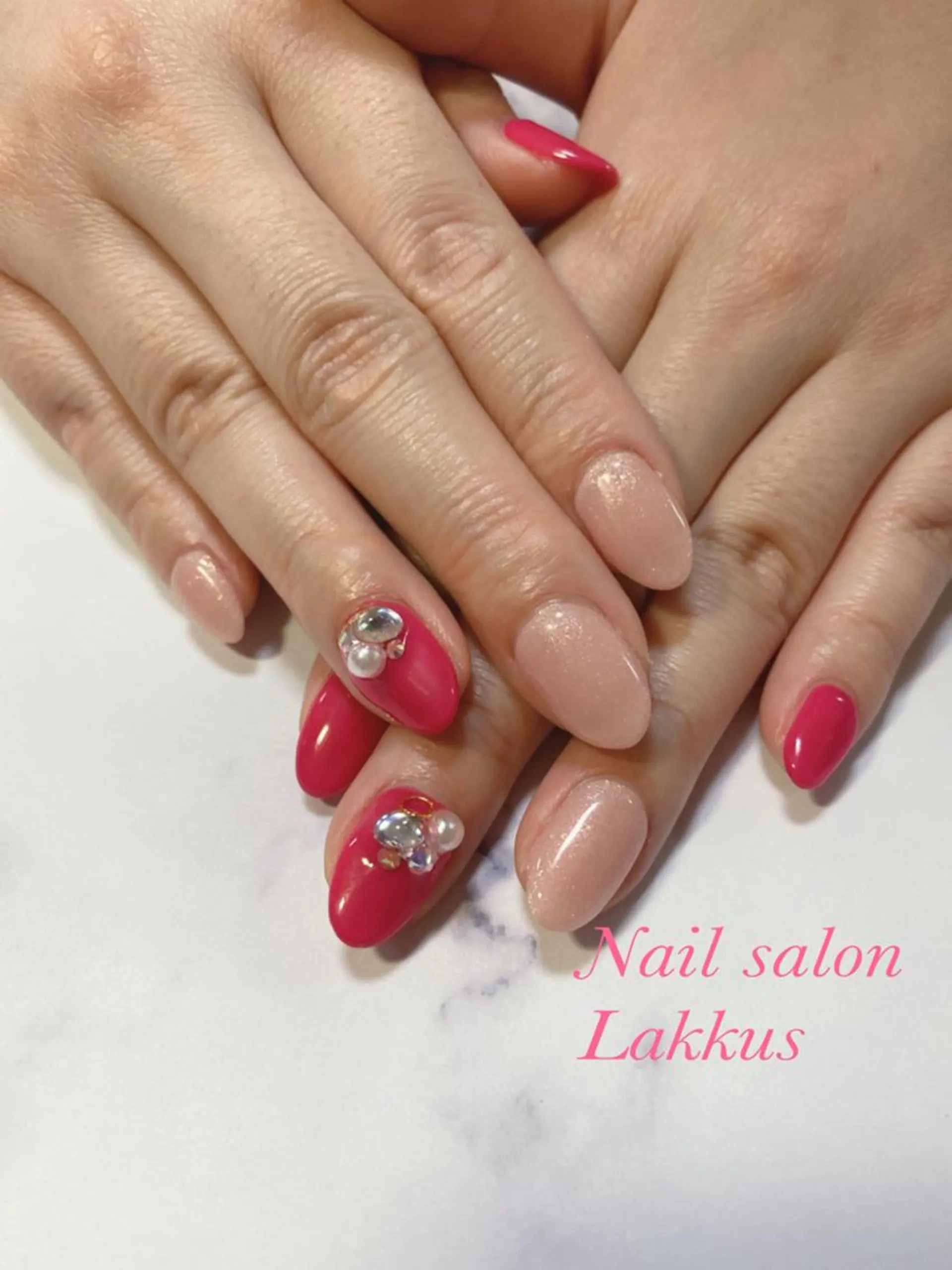 ネイル Lakkus T－CHIのネイルデザイン