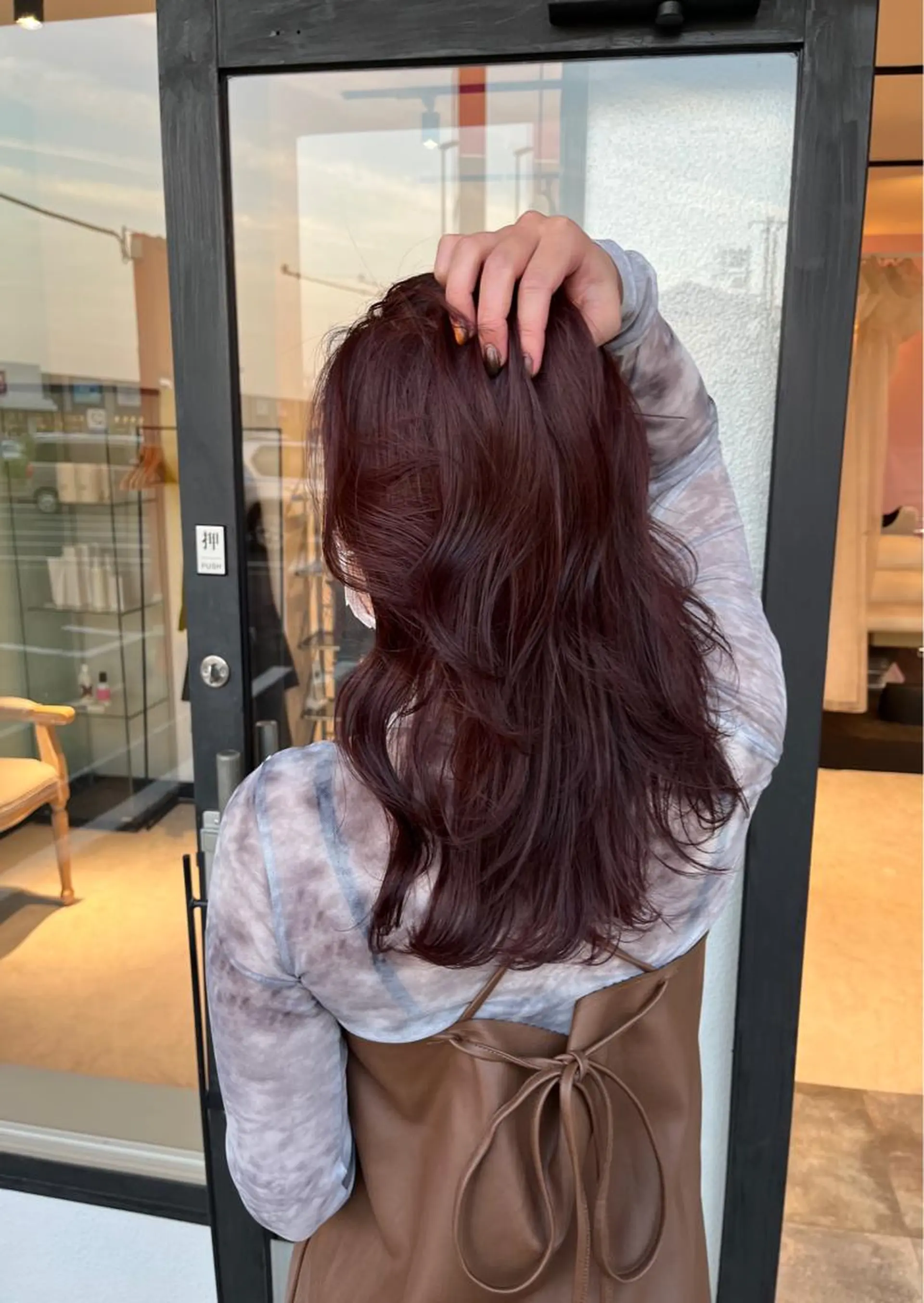カラー MATTY azusaのヘアスタイル