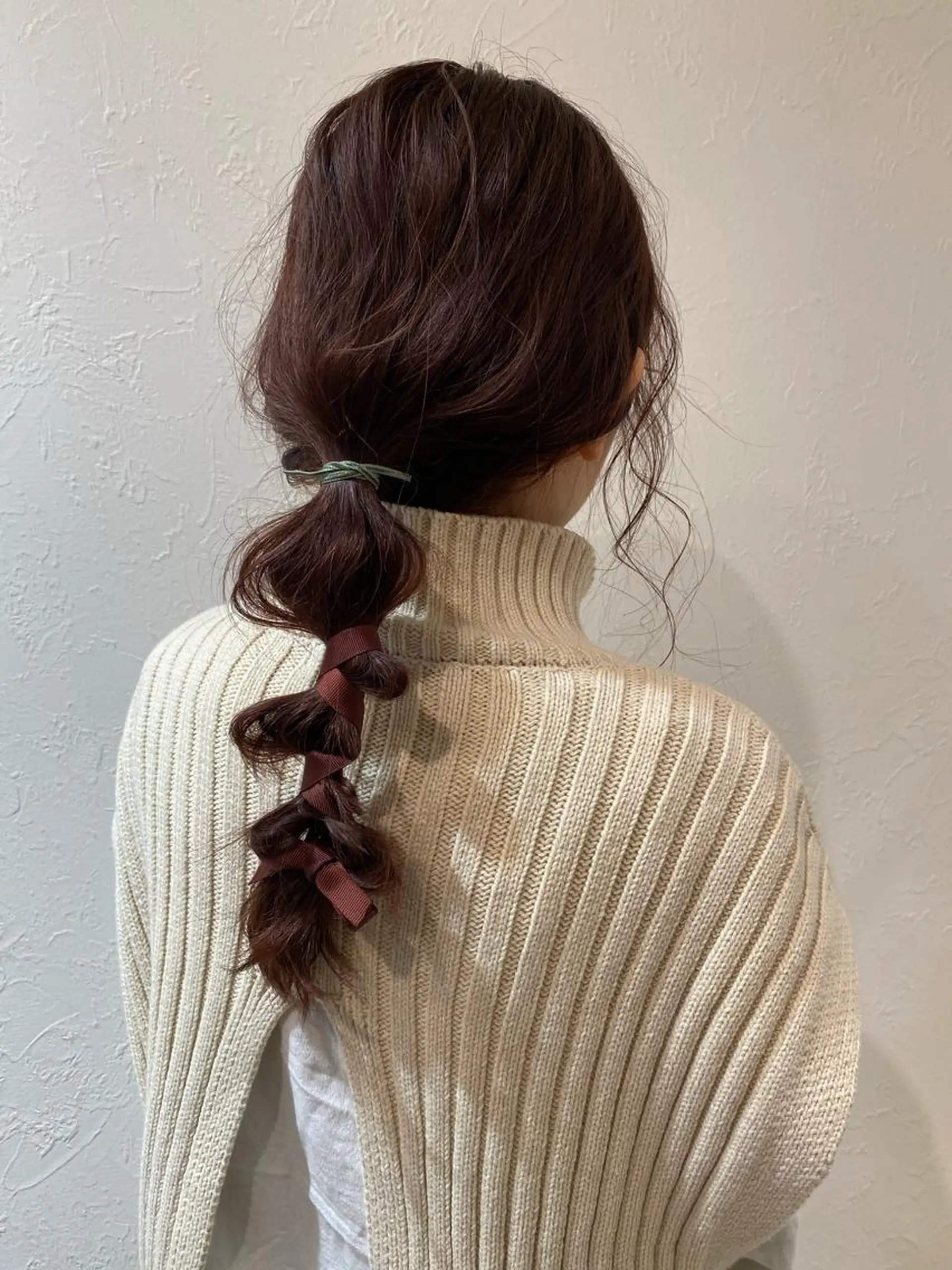 ヘアアレンジ ブリーチなしカラー レイヤーカットのヘアスタイル
