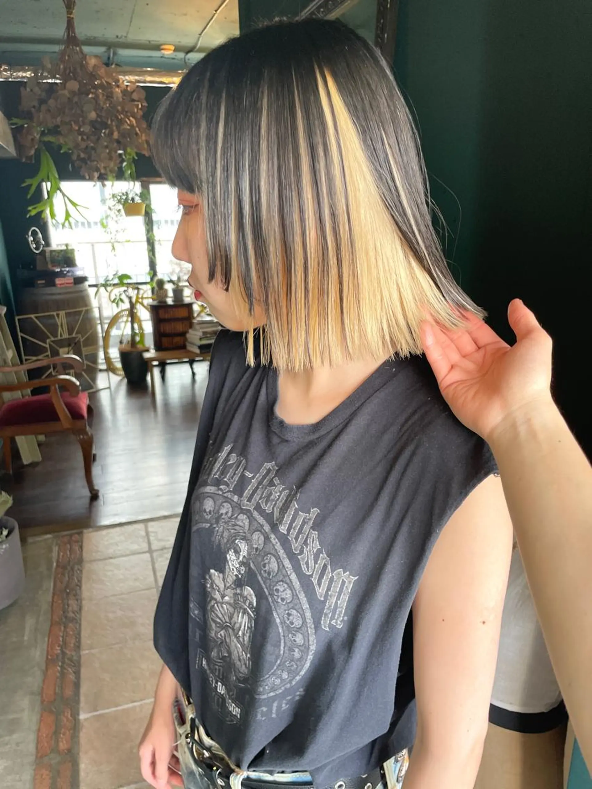 ミディアム カット ヘアカラー トリートメント vivre libre所属・vivre libreのヘアスタイル