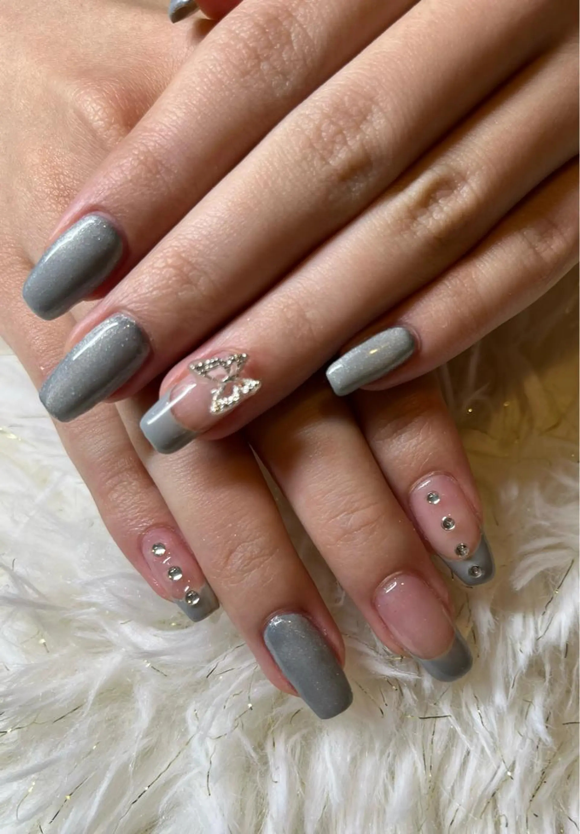 ネイル フレンチネイル Well moon ︎︎☾*。甲立のネイルデザイン