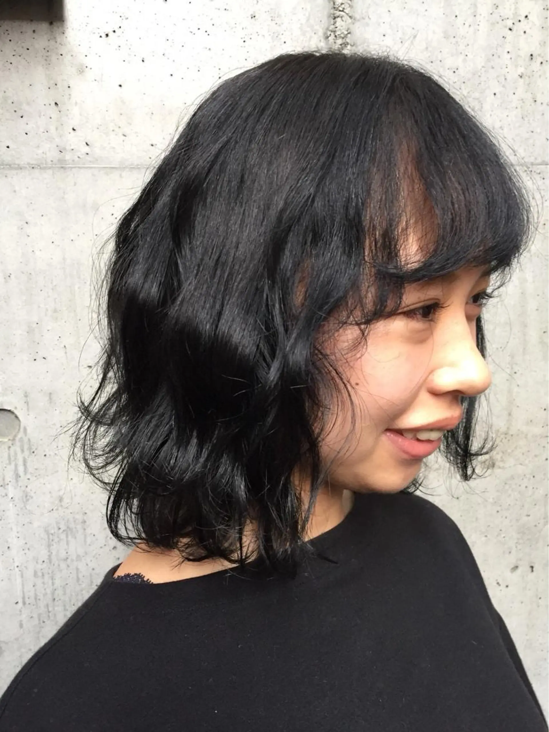 ミディアム カラー ベージュカラー 透明感カラー ダークグレー 🌙FLYCKA ☀️縮毛矯正のヘアスタイル