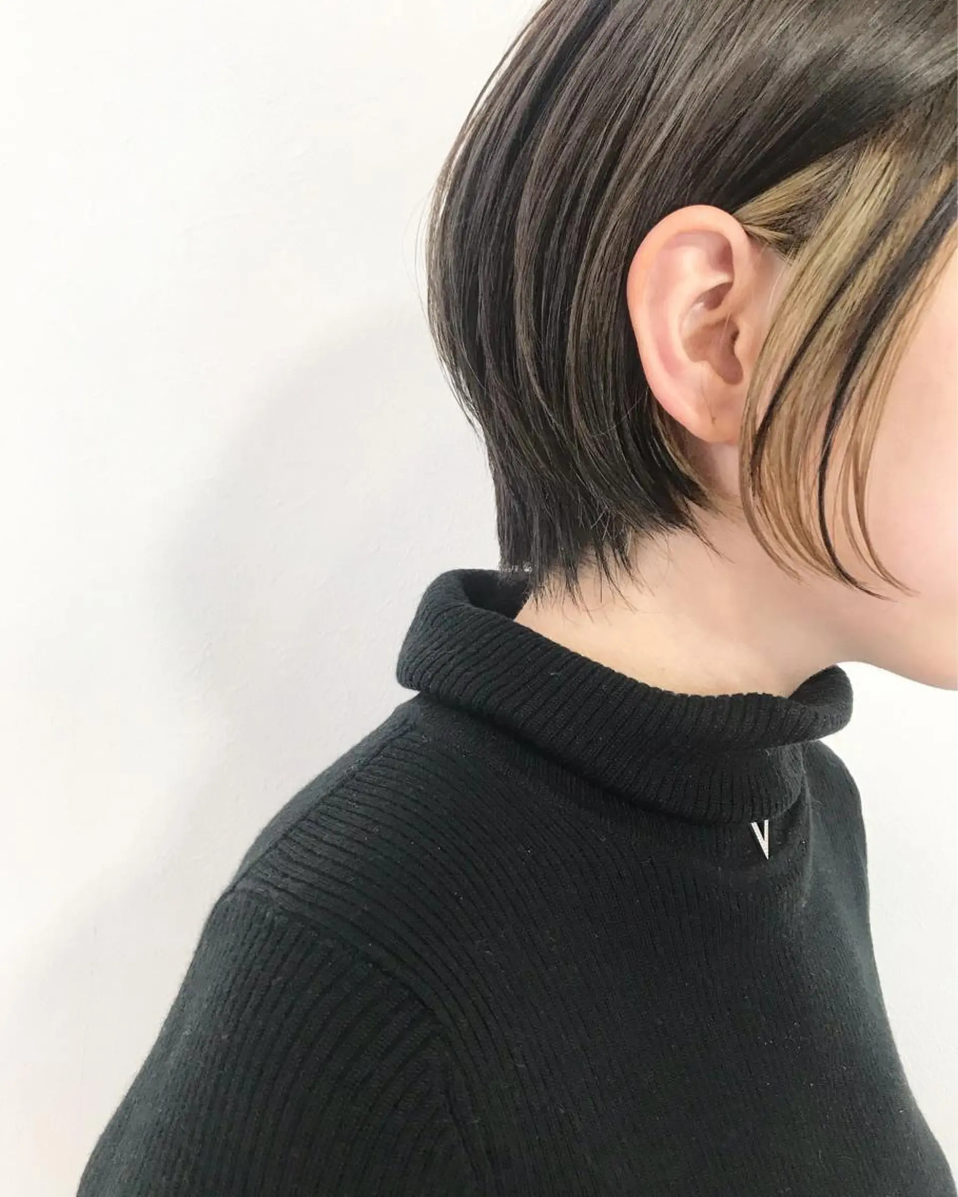 ショート カラー インナーカラー ショートヘア SAKURA omotesandoのヘアスタイル