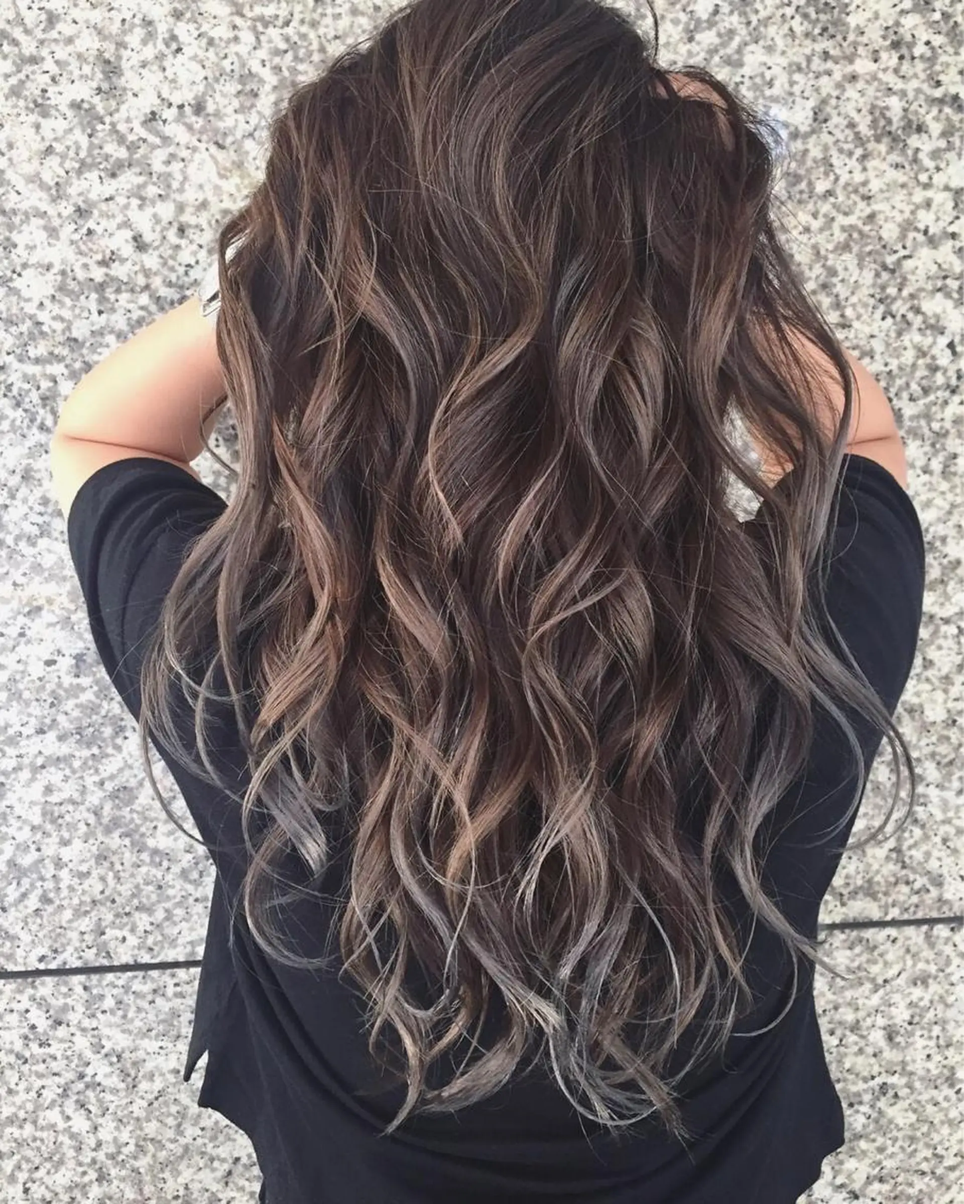 ロング カラー カット ヘアカラー トリートメント 菅村 勇亮のヘアスタイル