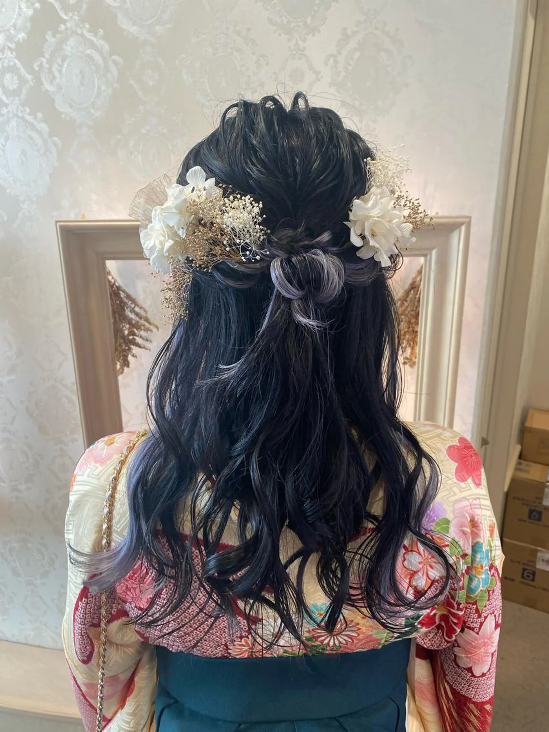 ロング ヘアアレンジ 成人式 卒業式のヘアスタイル ヘアセット 艶カラー🌸アレンジ 🌹Sally🕊️のその他イメージ