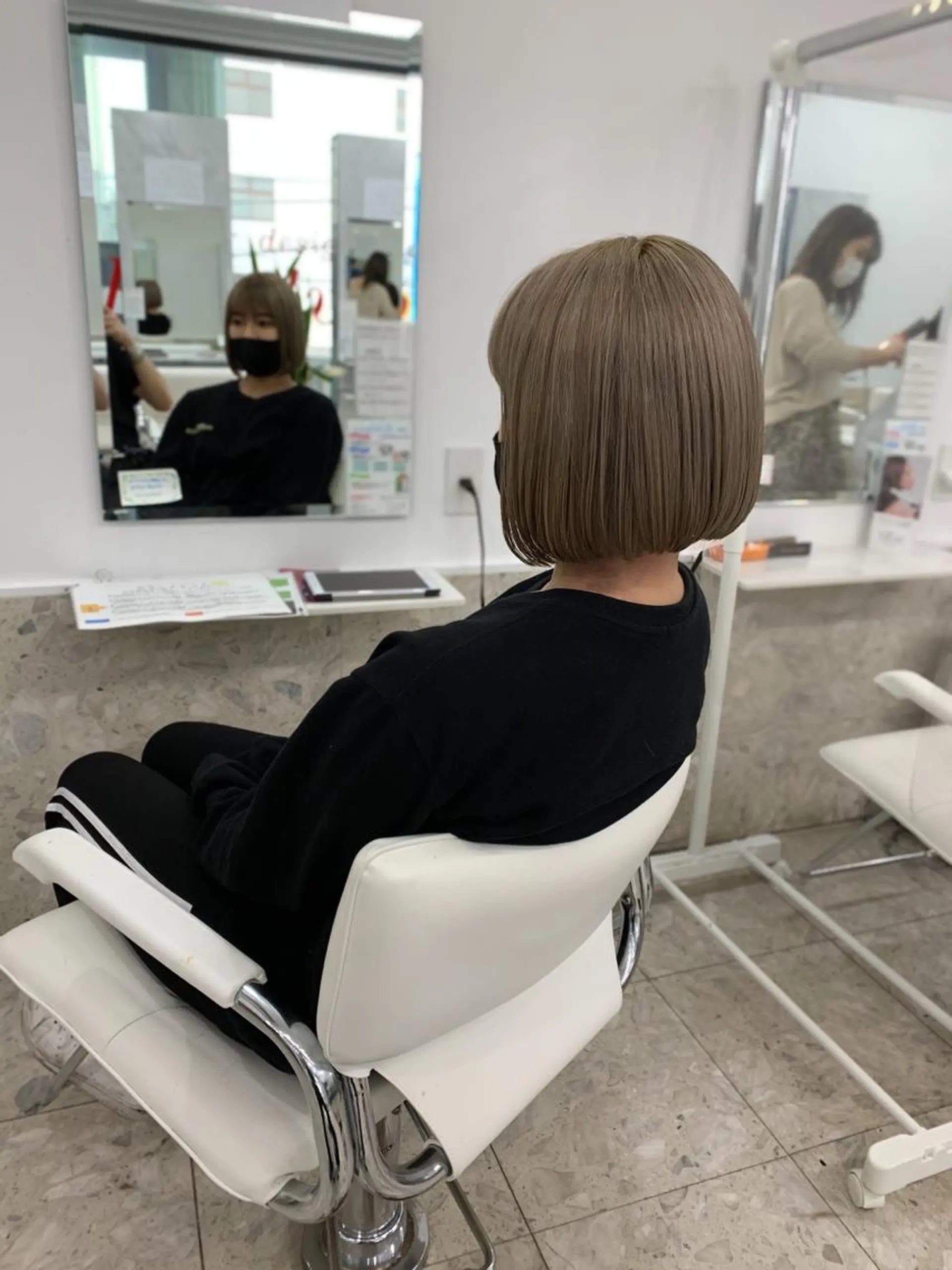 ショート カラー ベージュカラー 相武台ショート特化 💐川崎希💐のヘアスタイル