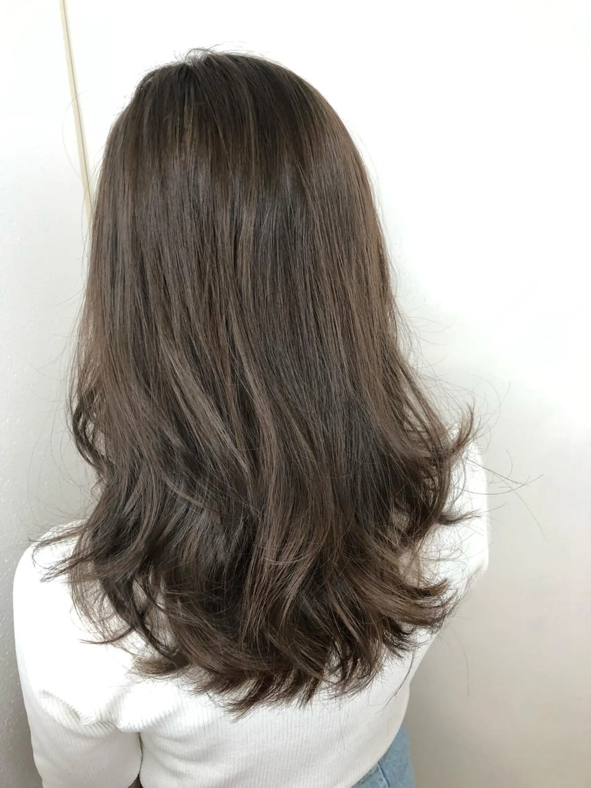 セミロング カラー 透明感カラー ハイライトカラー ハイライト aimée/ まつ毛&眉毛サロンのマツエク・マツパデザイン