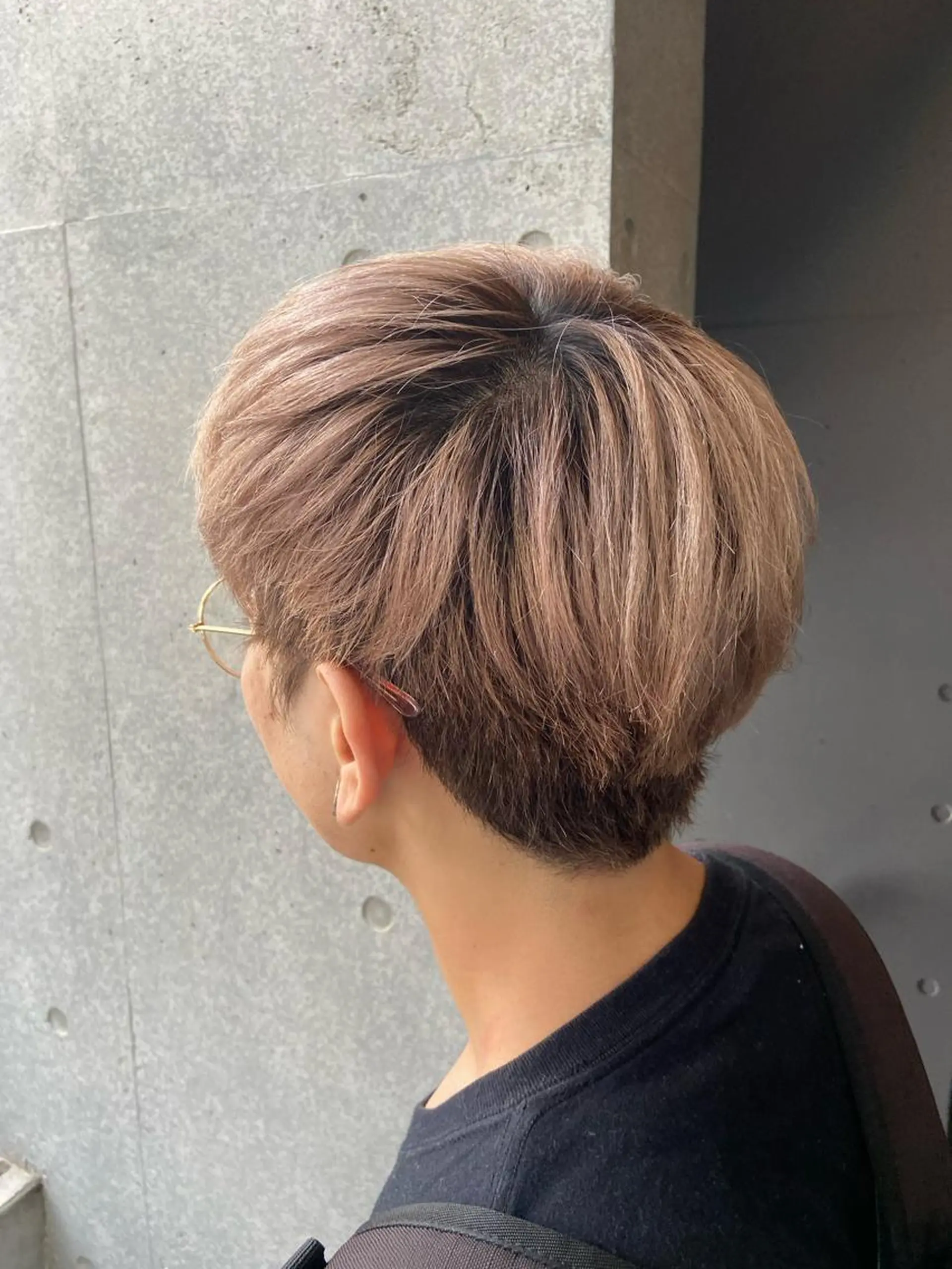 ショート 艶暖色カラー🍒 縮毛矯正ほののヘアスタイル