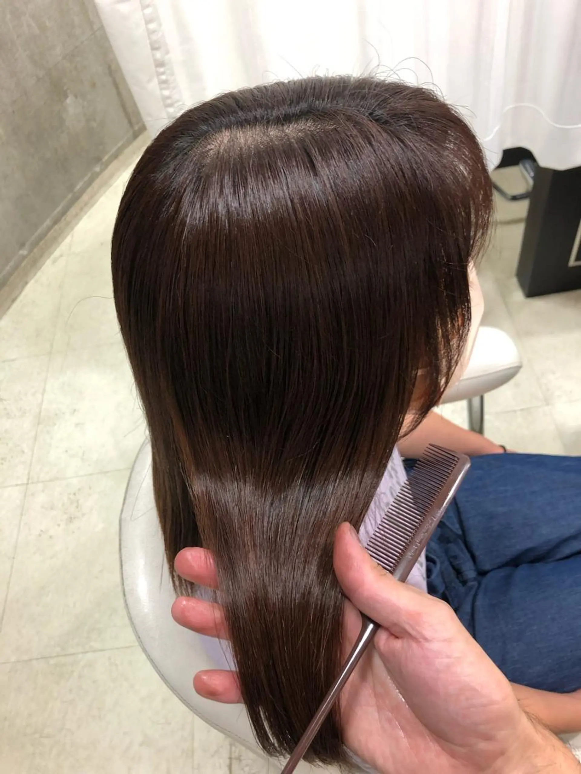 ミディアム カット ヘアカラー トリートメント le. pidorgeのヘアスタイル