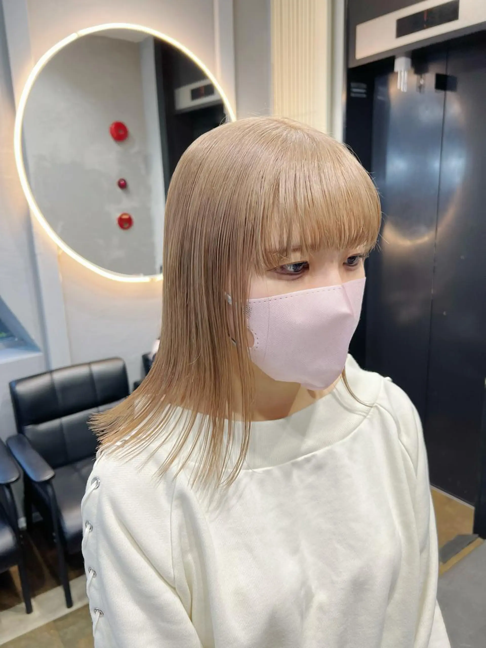 ミディアム ヘアカラー maya レイヤーカットのヘアスタイル