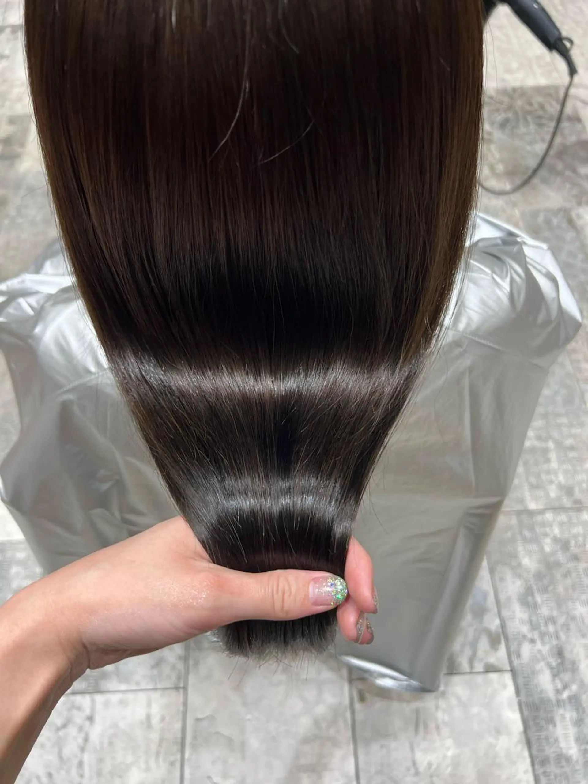 セミロング カラー ヘアカラー トリートメント 透明感🫧 佐藤歩夢のヘアスタイル