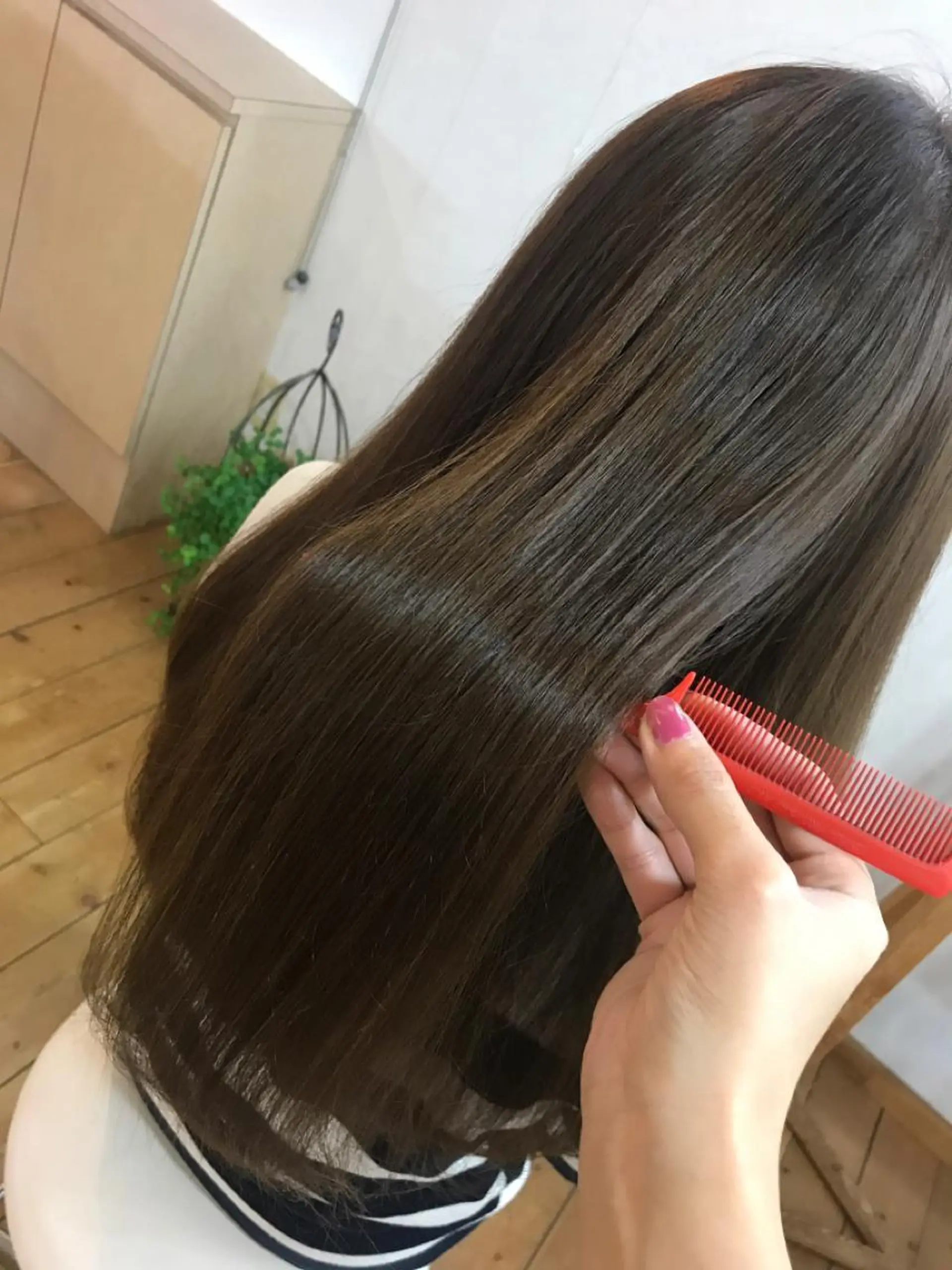 ロング カラー カット 縮毛矯正 トリートメント 荒木 ひろかのヘアスタイル