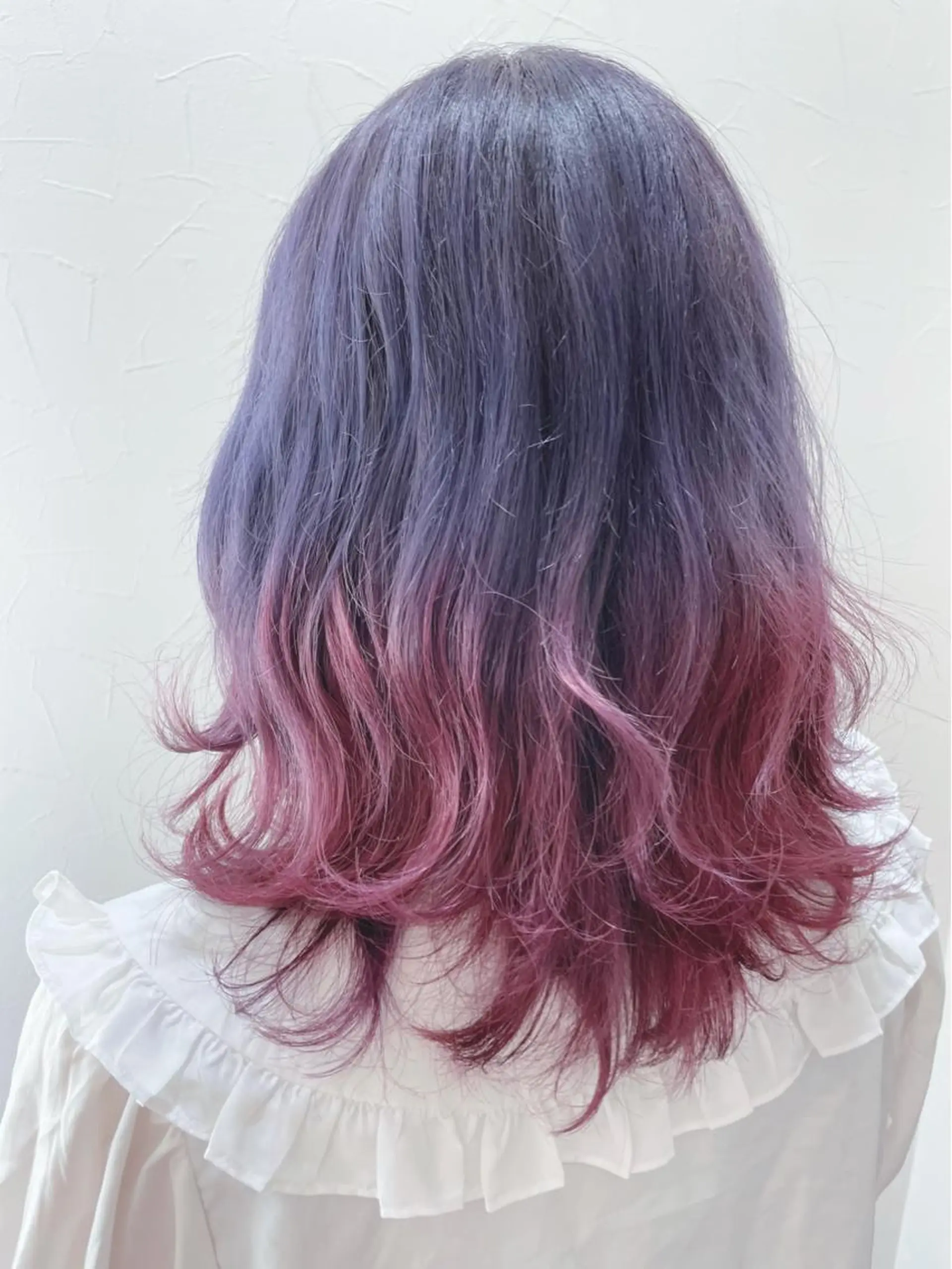 セミロング カラー デザインカラー グラデーションカラー ヘアカラー トリートメント ARISA🦋推し・ アニメカラー/派手髪のヘアスタイル