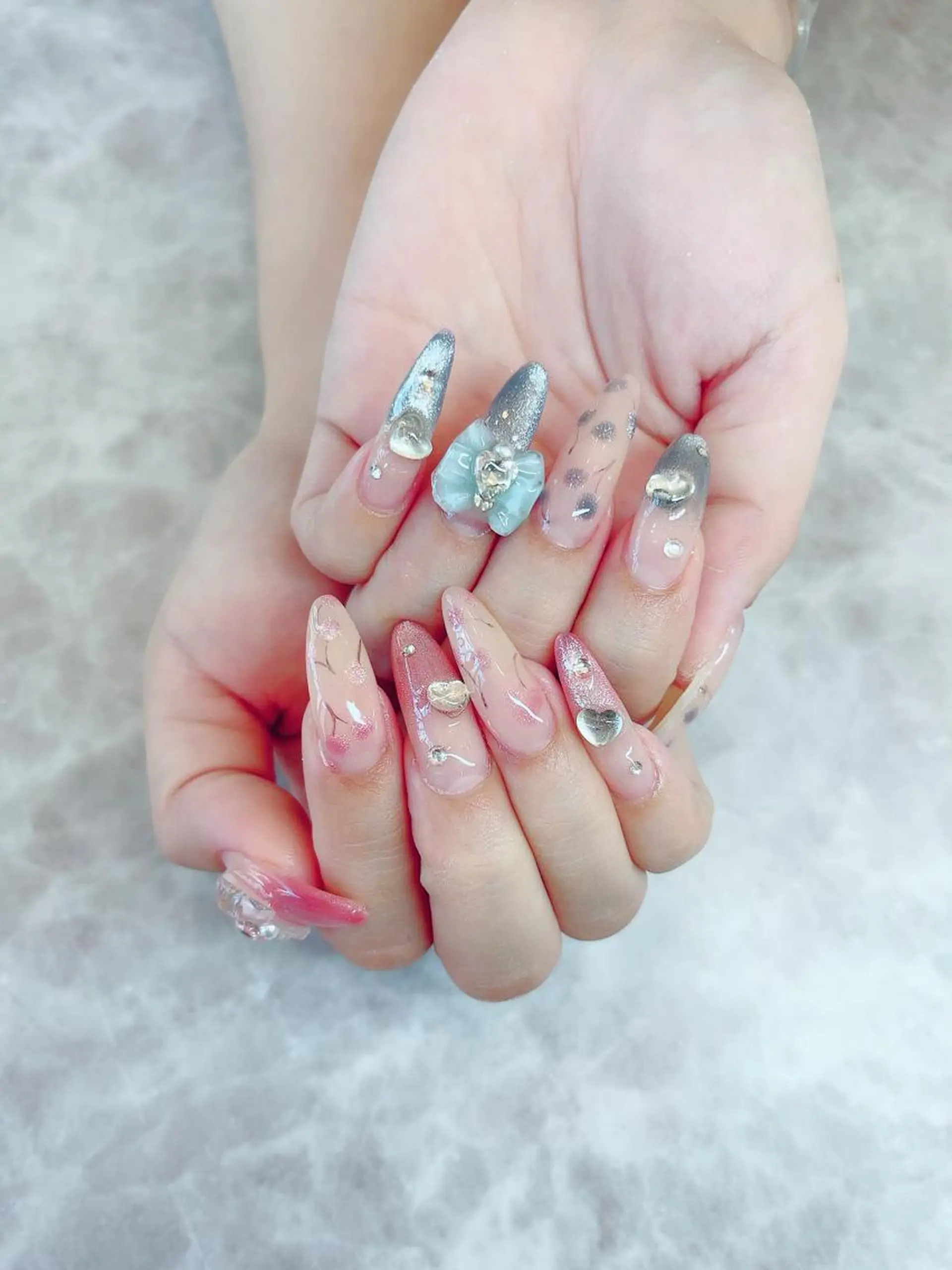 ネイル noix nail &eyeのネイルデザイン