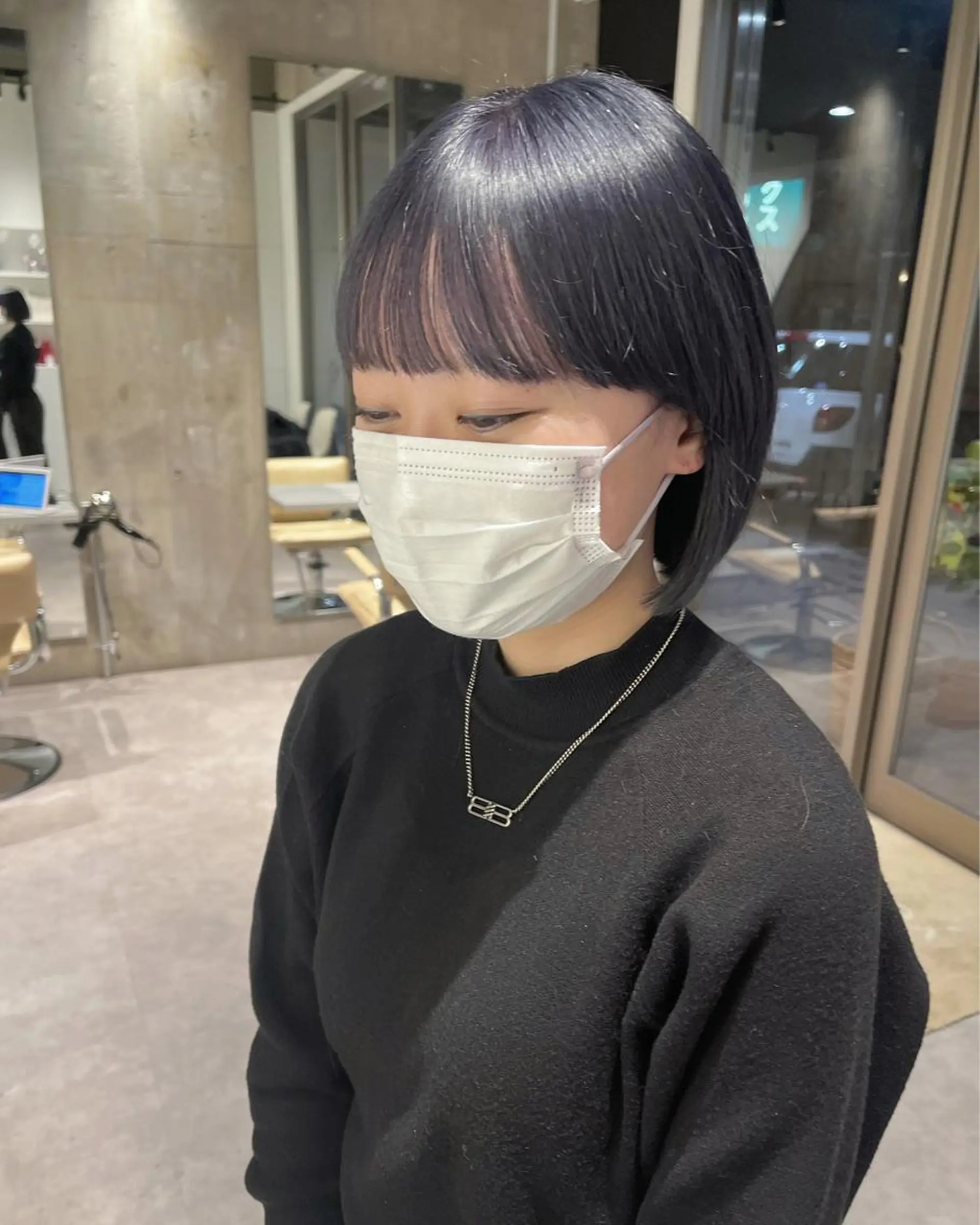 ショート カラー ブルーカラー ブルージュ iLi所属・iLi 《イリ》のヘアスタイル