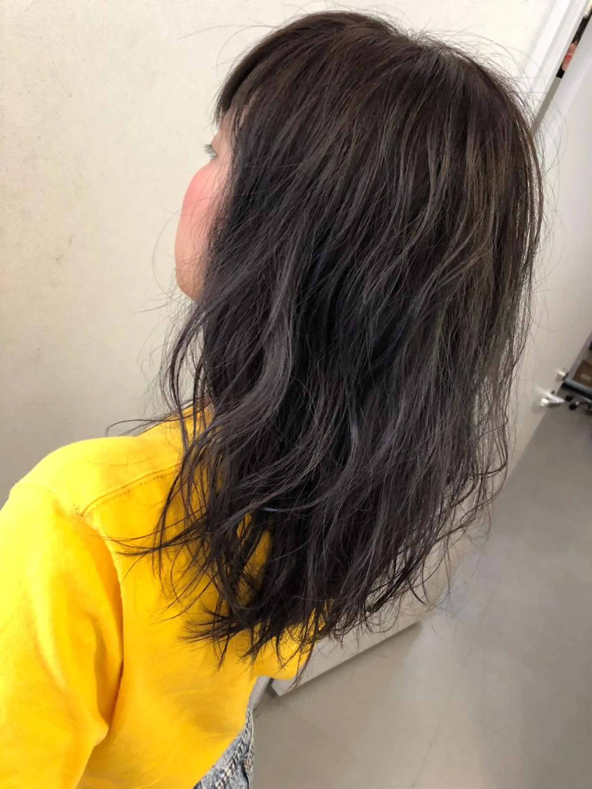 カラー ブリーチ グラデーションカラー 人気のレイヤーカット TAROのヘアスタイル