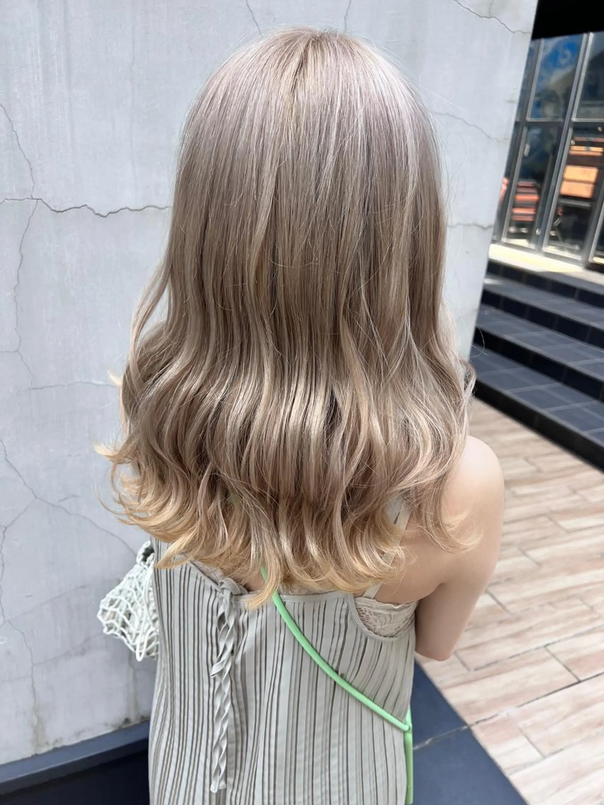 セミロング カット ヘアカラー トリートメント ally hairsalon所属・Emi .のヘアスタイル