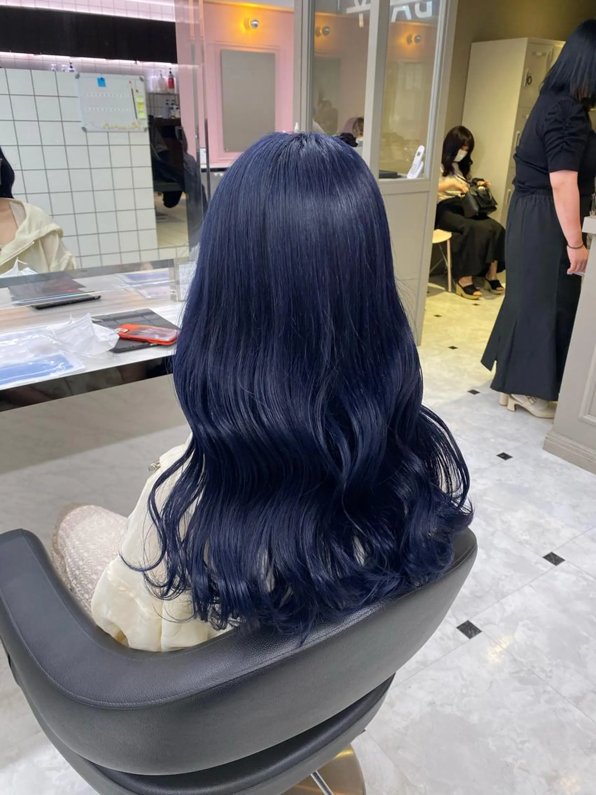 ロング カラー ケアブリーチ 韓国レイヤーKYONのヘアスタイル