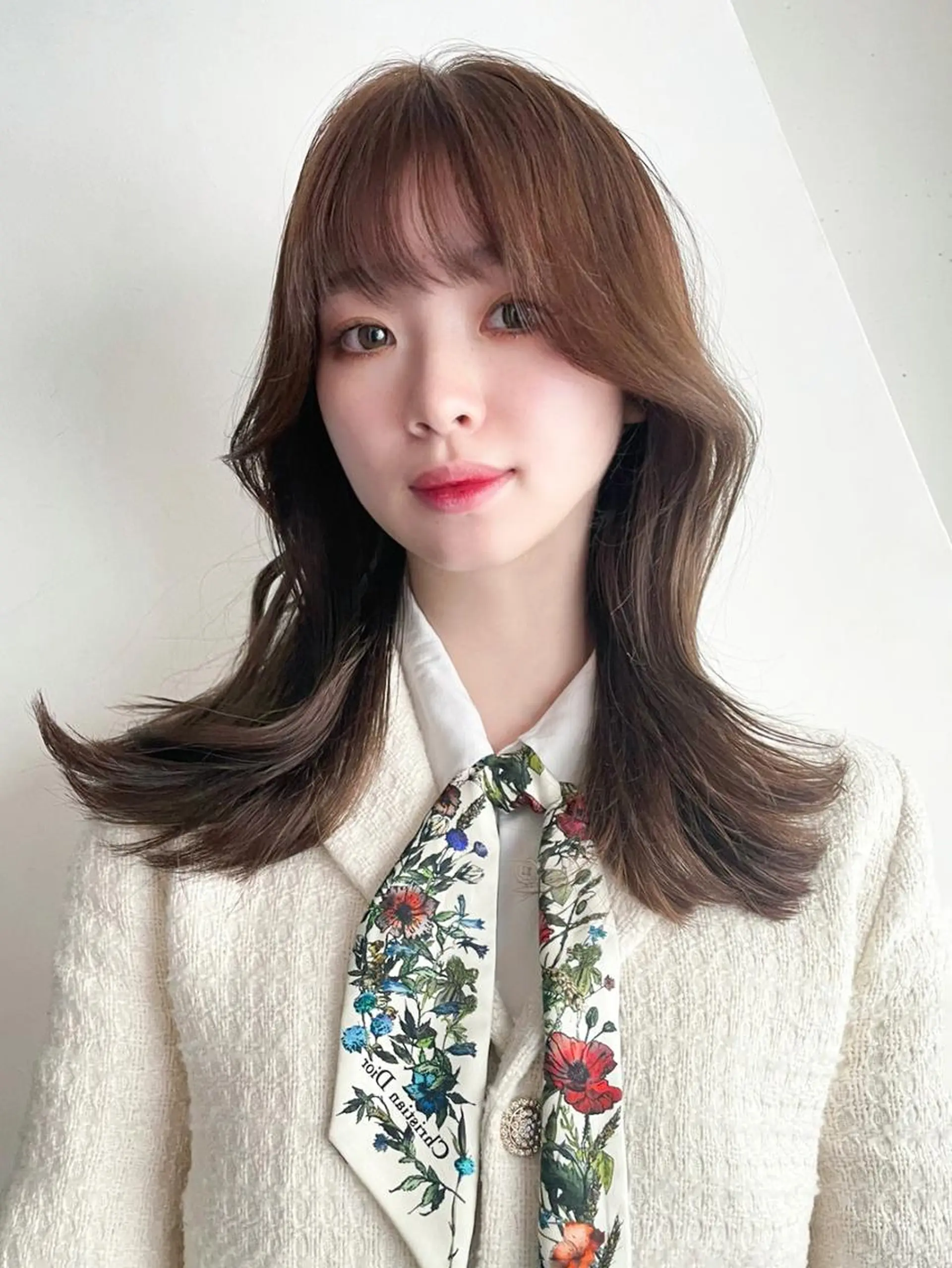 ミディアム カラー ブラウンカラー オリーブブラウン カット ヘアカラー トリートメント ITbyALBUM 藤沢店のヘアスタイル