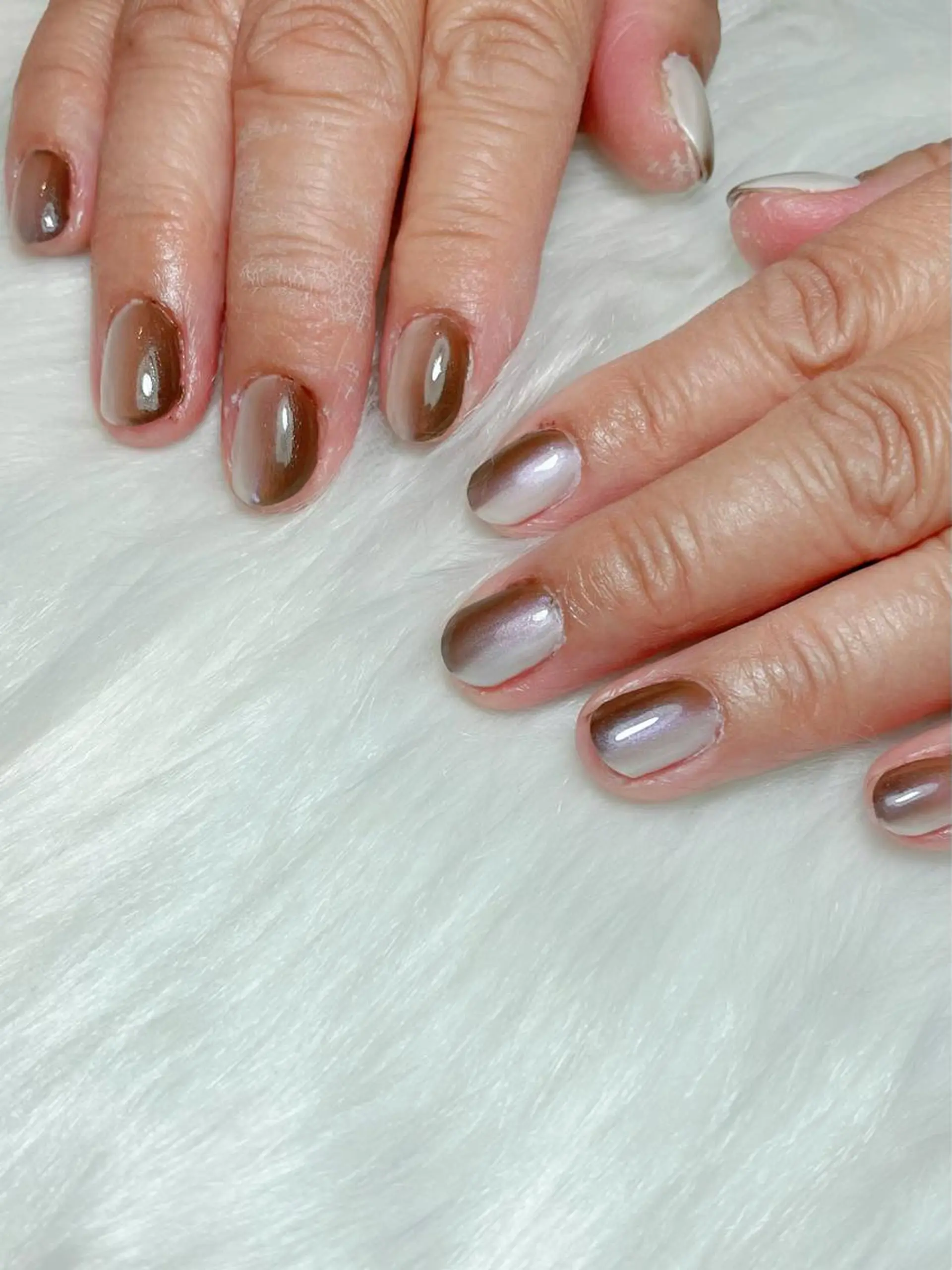 ネイル グラデーション 大袋駅東口徒歩2分 alivioのネイルデザイン