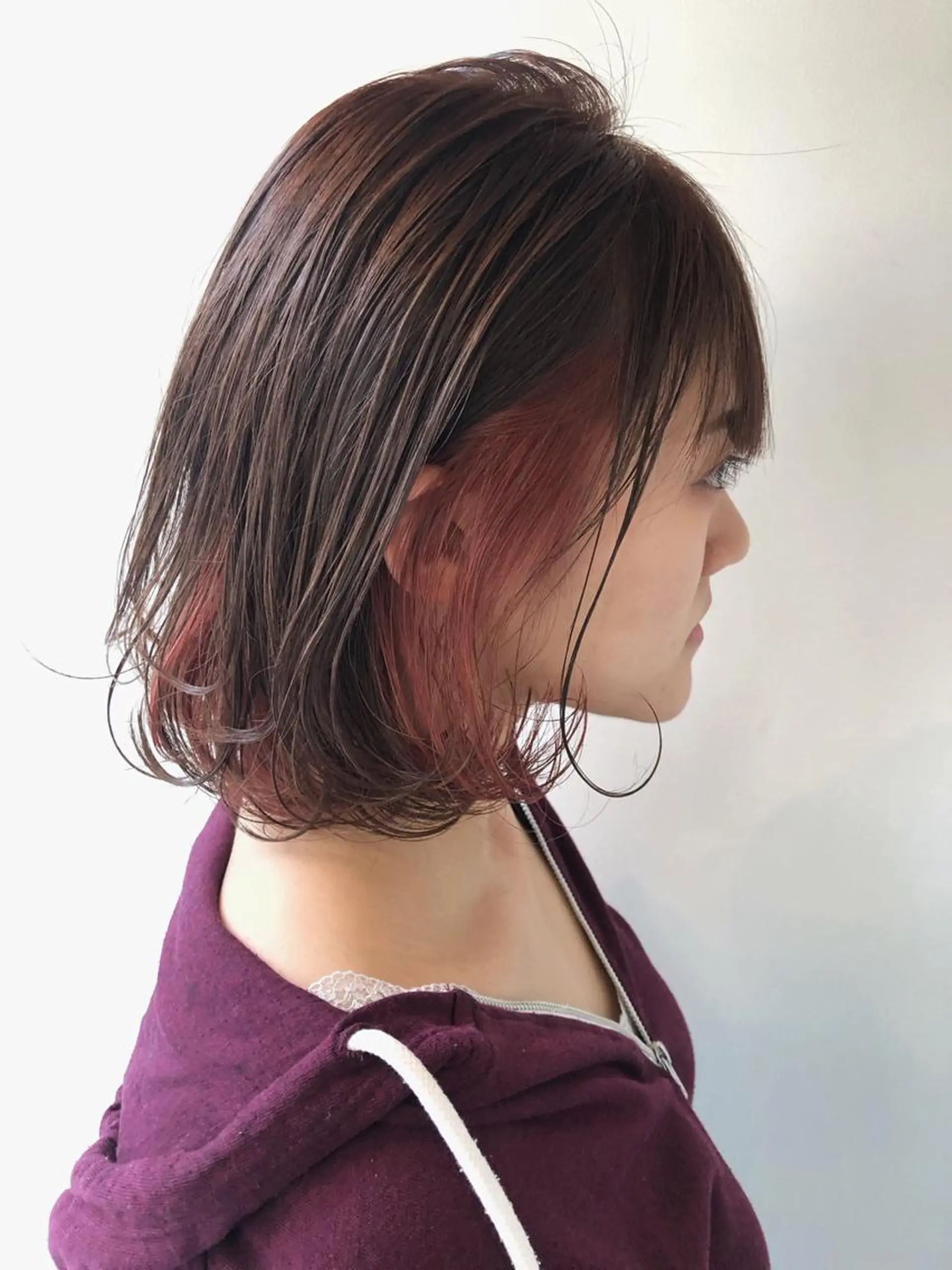 ミディアム カラー パーマ ヘアアレンジ インナーカラー ラベンダーカラー ラベンダーピンク ピンクカラー Mira by greenのヘアスタイル