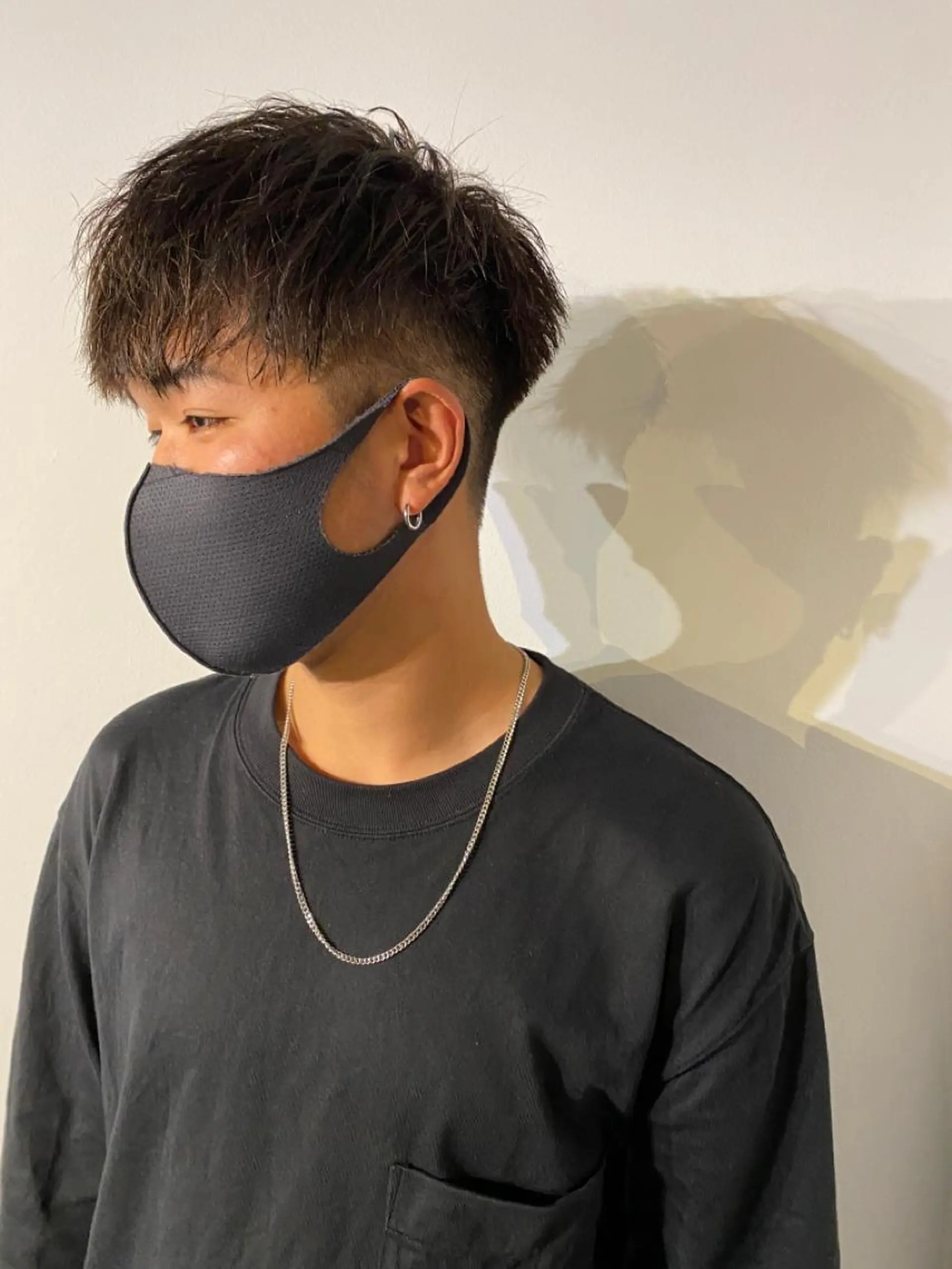 ショート カラー パーマ メンズ メンズブリーチ コンマヘア フェードカット メンズハイライト カルマパーマ カット パーマ トリートメント 🔹YUTA🔹 メンズパーマのヘアスタイル