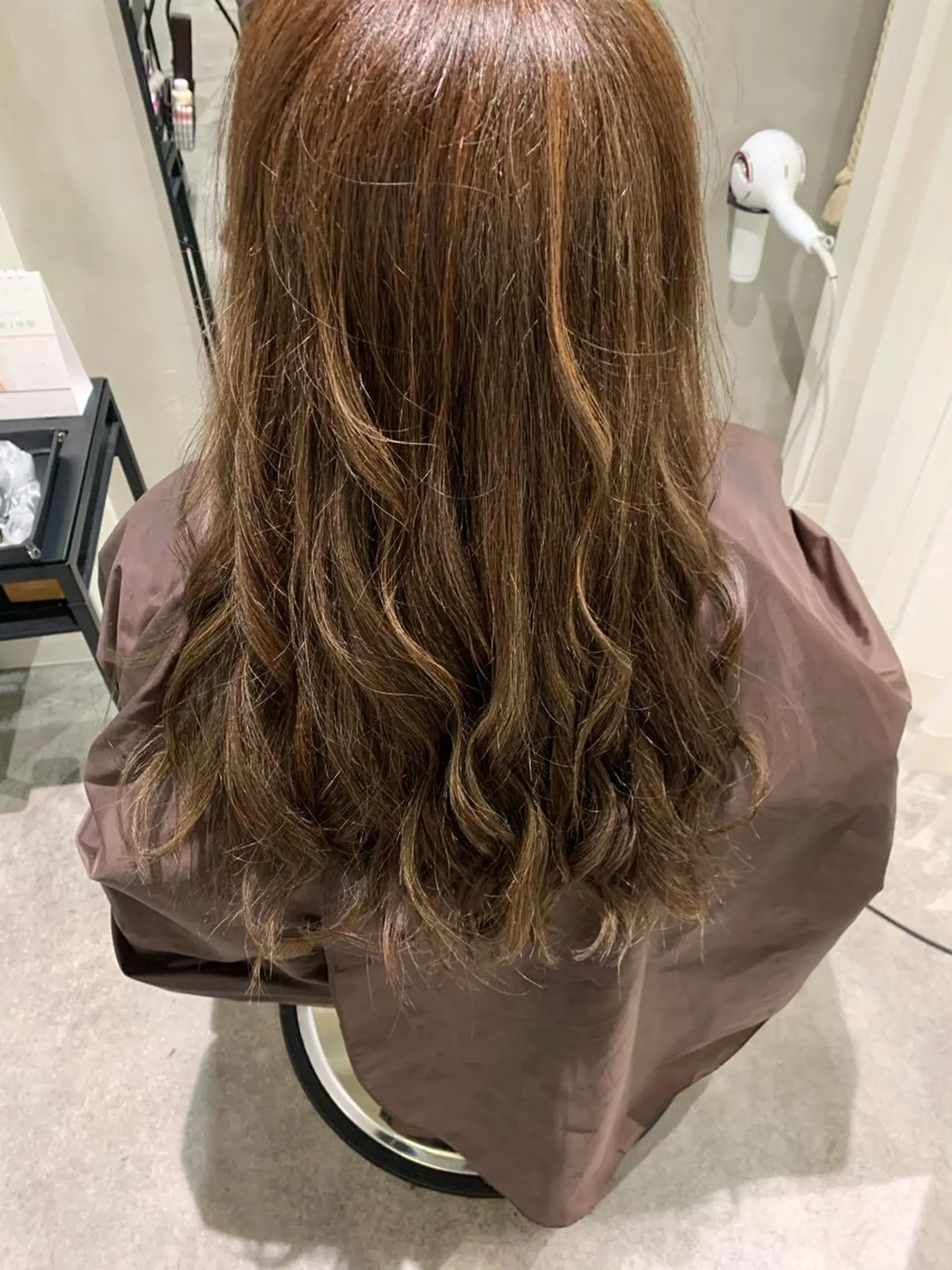ロング ハイライト FERIAあべの 🎀中野まや🎀のヘアスタイル