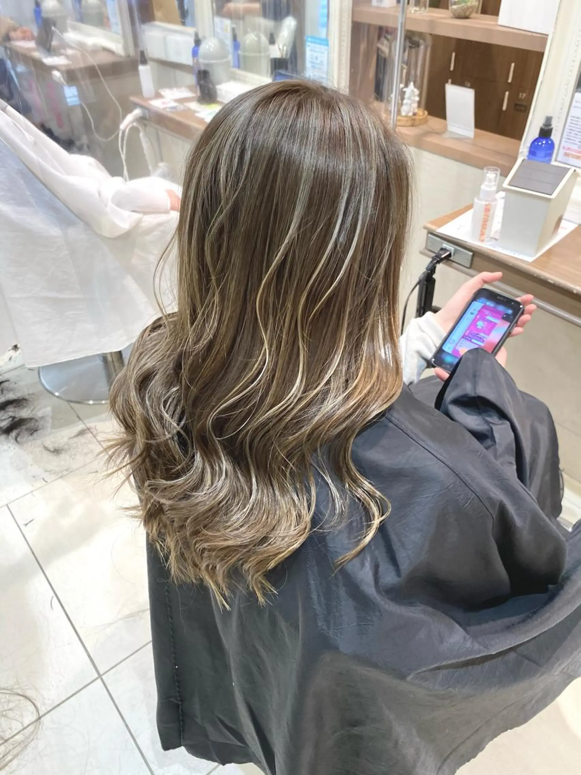 ロング カラー 横山 直輝のヘアスタイル