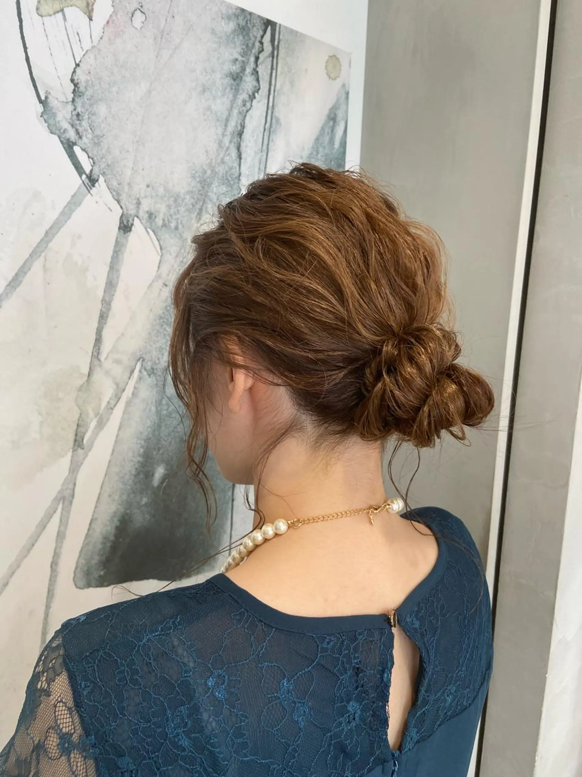 セミロング ヘアアレンジ 結婚式・ブライダル カジュアルを女っぽく 𝗮𝘆𝗮𝗰𝗼のヘアスタイル