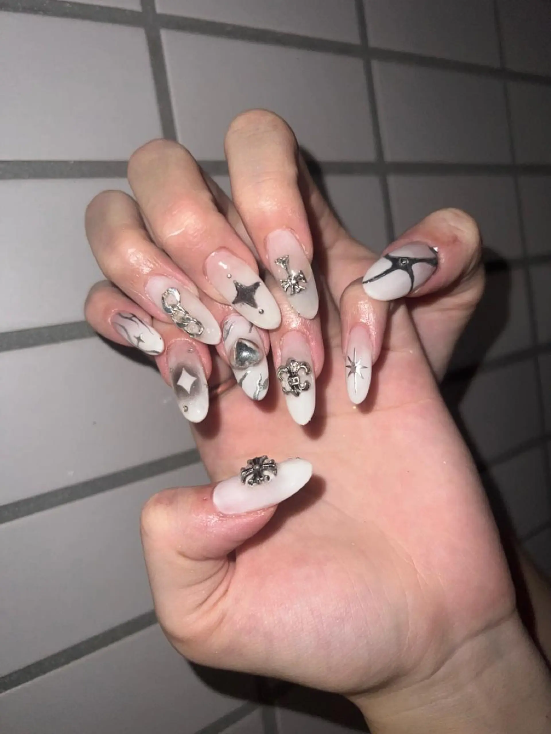 ネイル ハンドネイル NONO /episkeyのネイルデザイン