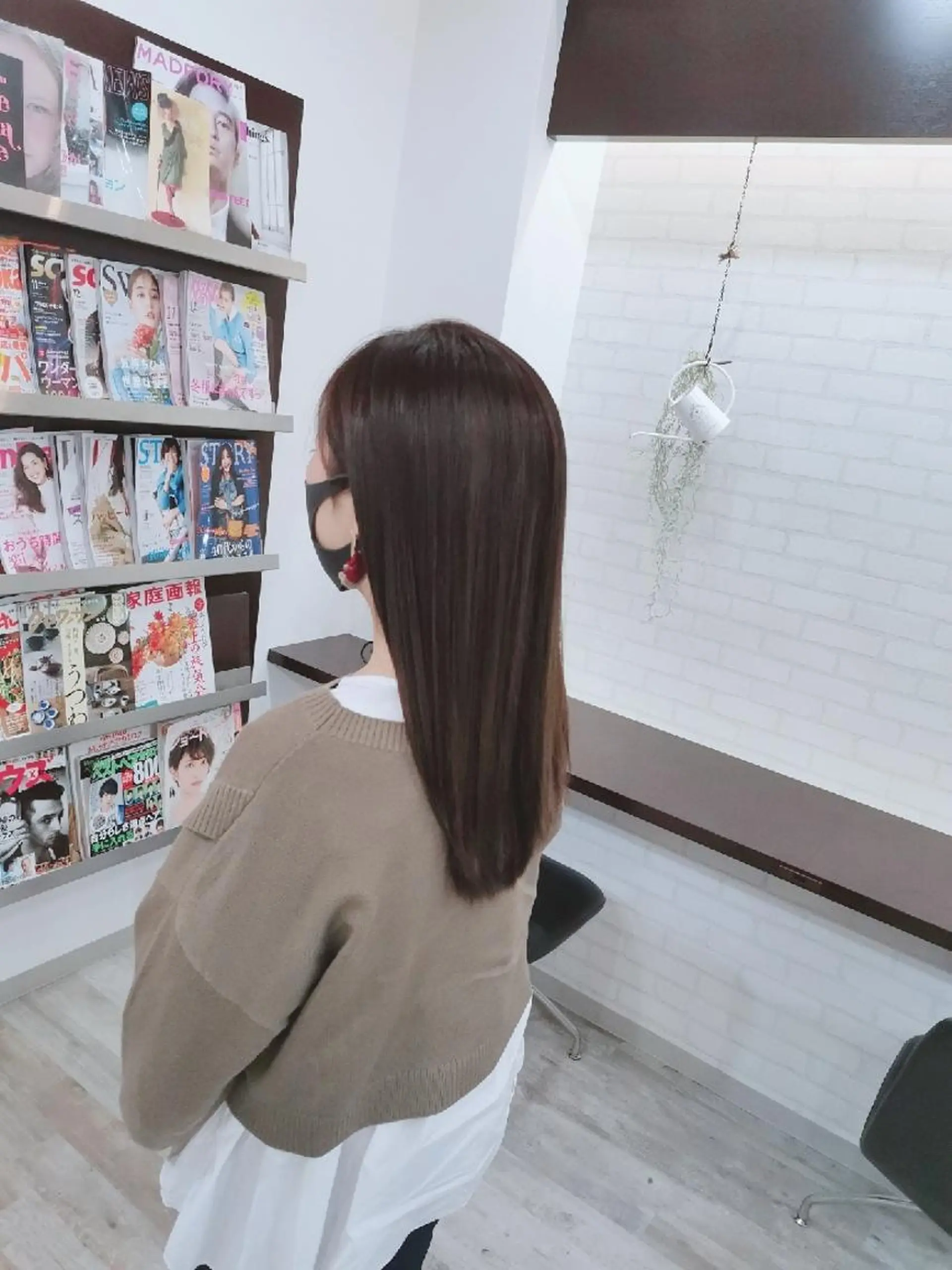 セミロング トリートメント FLAVOR OF HAIR所属・シークレットカラー 中谷良成のヘアスタイル