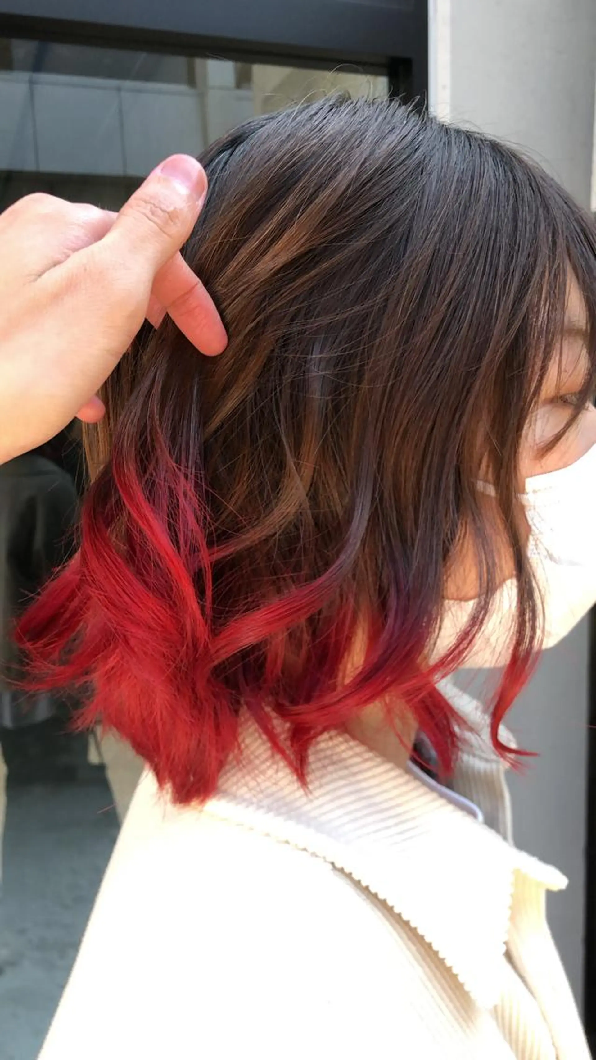 ミディアム カラー グラデーションカラー レッドカラー カット ヘアカラー トリートメント 原宿サロン代表 デザインカラー伊藤卓のヘアスタイル