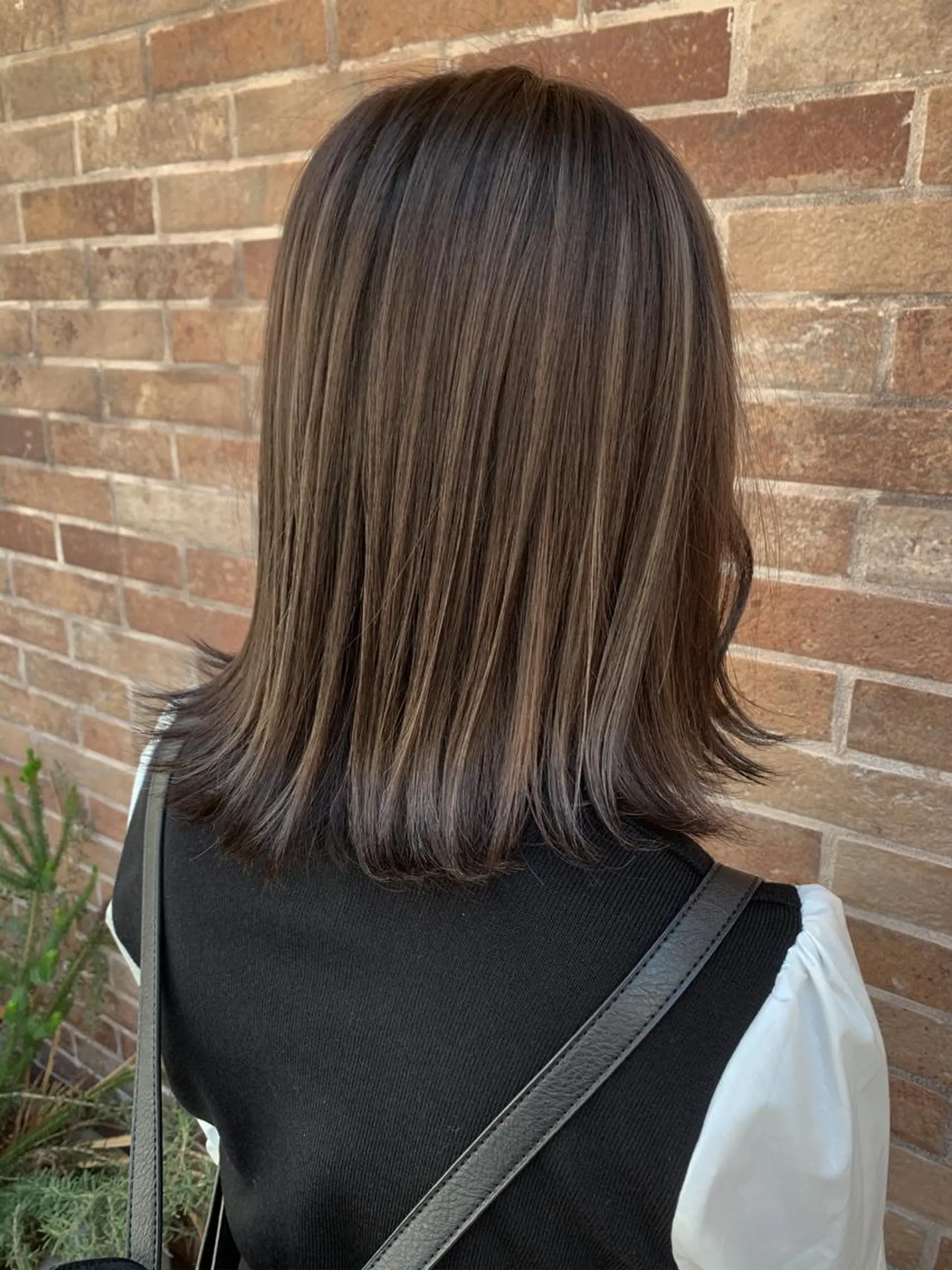 ミディアム カラー t.a.g所属・韓国レイヤー×艶髪 ハイトーンRyukiのヘアスタイル