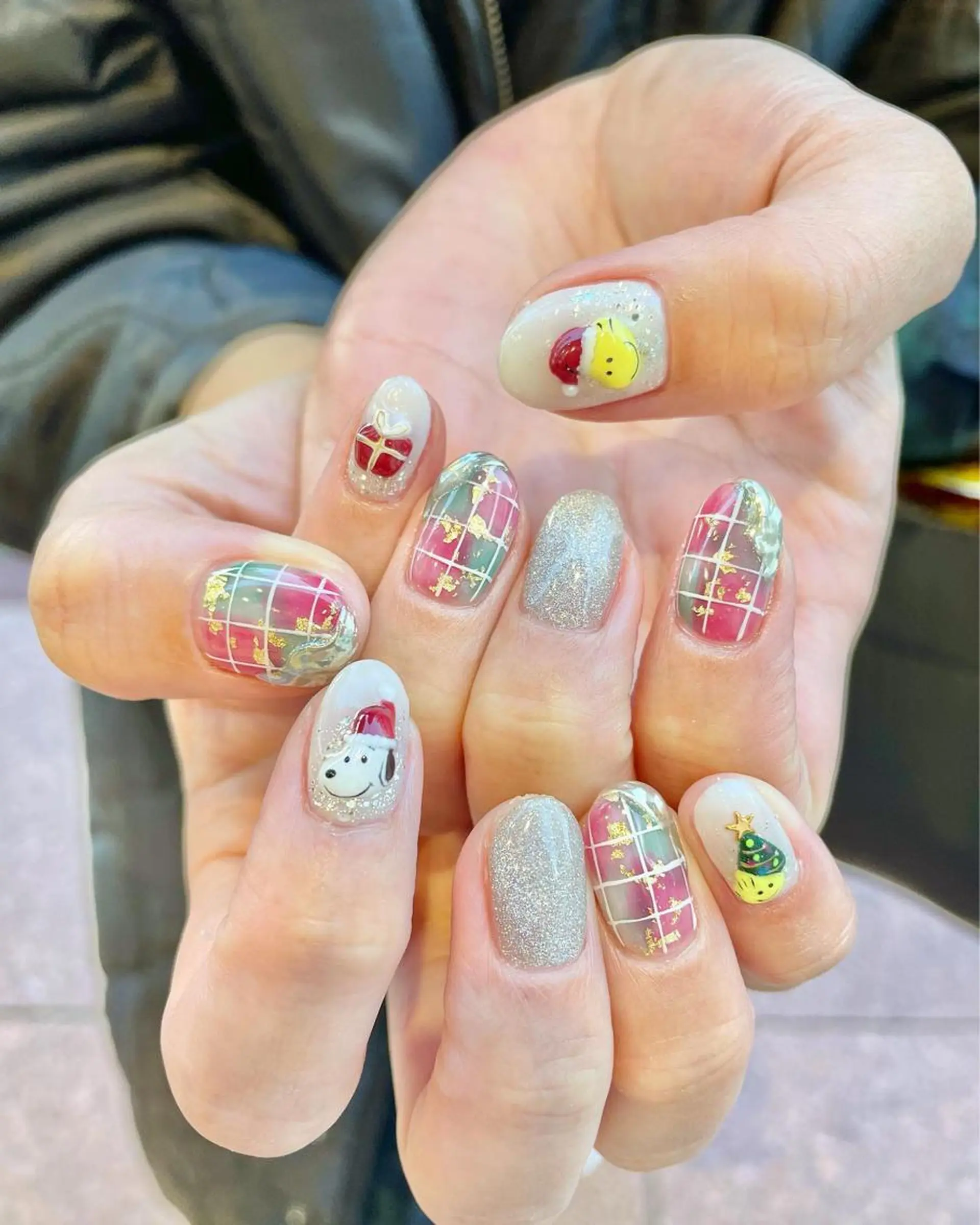 ネイル ハンドネイル Ash関内ネイリスト 荒木晴香のネイルデザイン