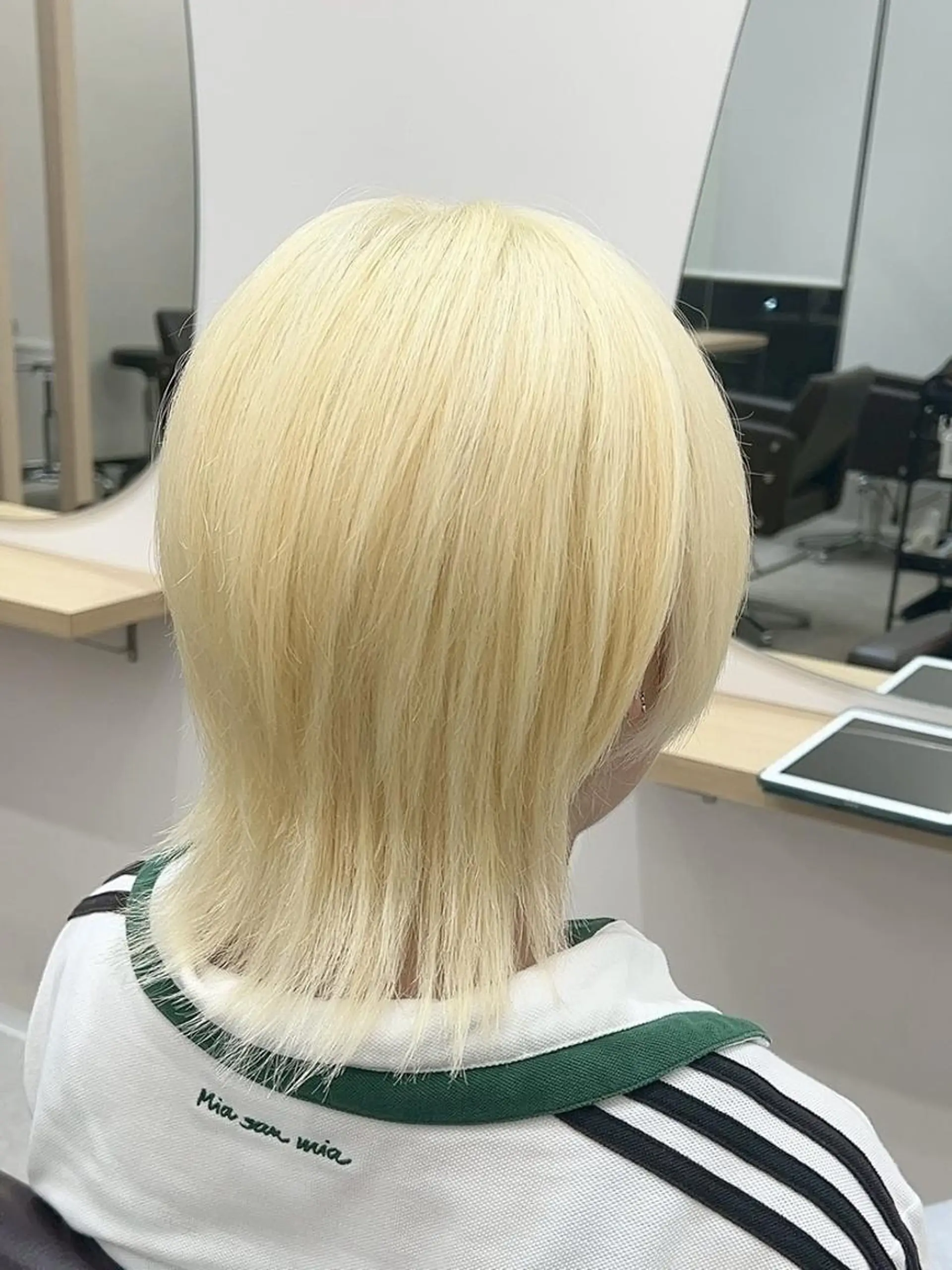 カラー ショート ブリーチ ダブルカラー ✨【公式】 juhl.横浜✨のヘアスタイル