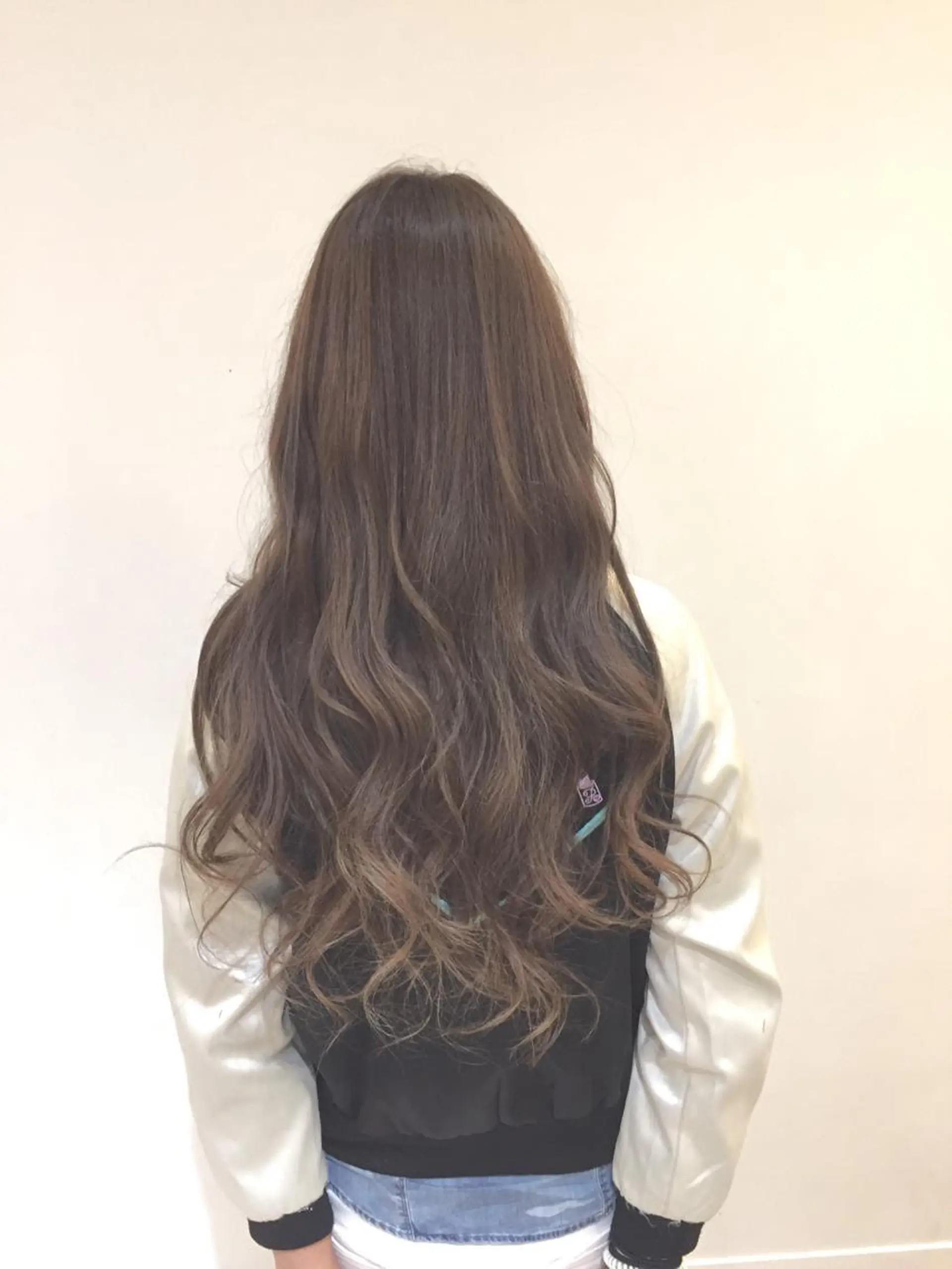 ミディアム セミロング ロング カラー パーマ ヘーゼル ラフィスヘアードープ所属・[外国人風カラー] 田中健太のヘアスタイル