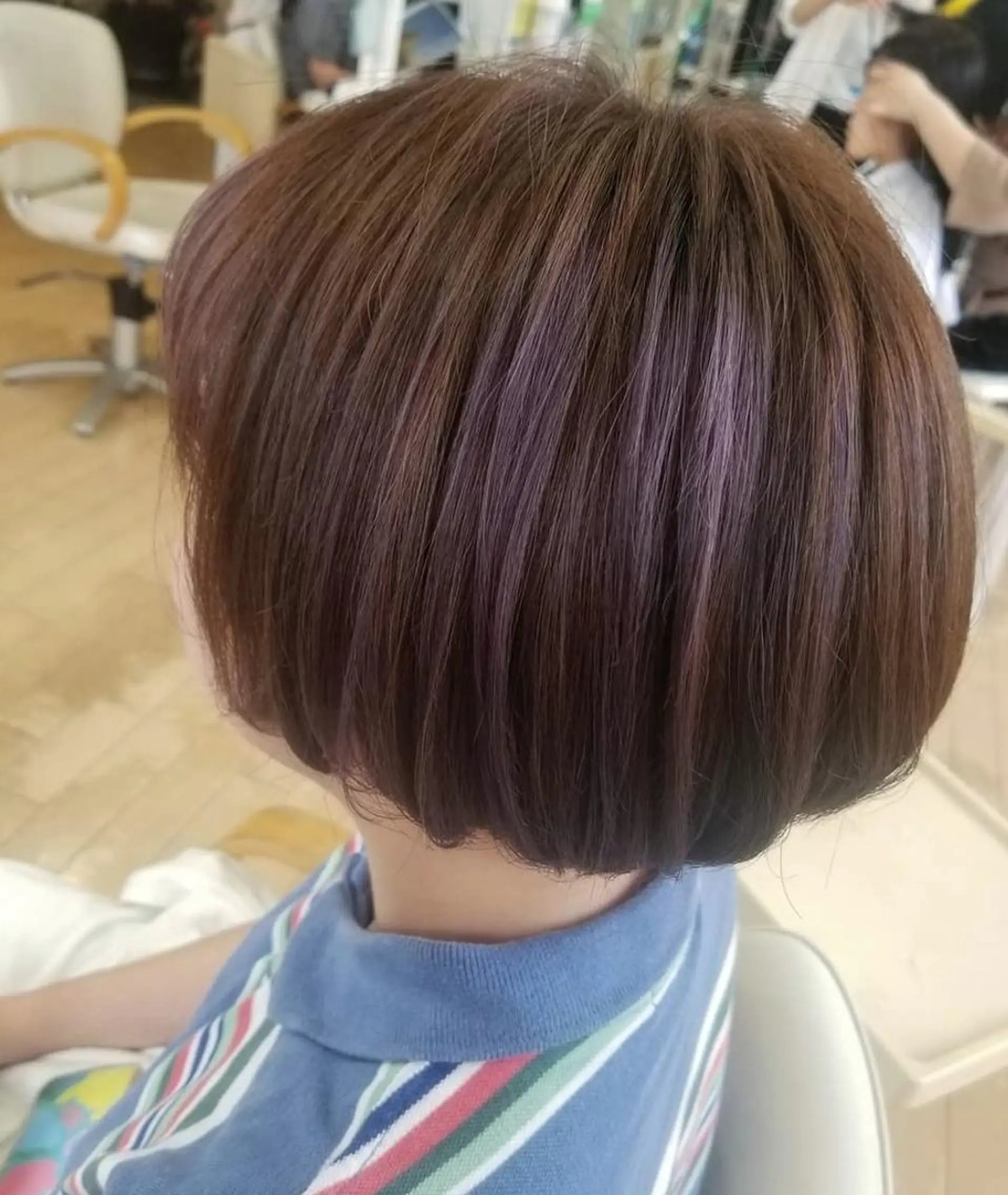 ショート カラー インナーカラー パープルカラー 関口 友菜のヘアスタイル