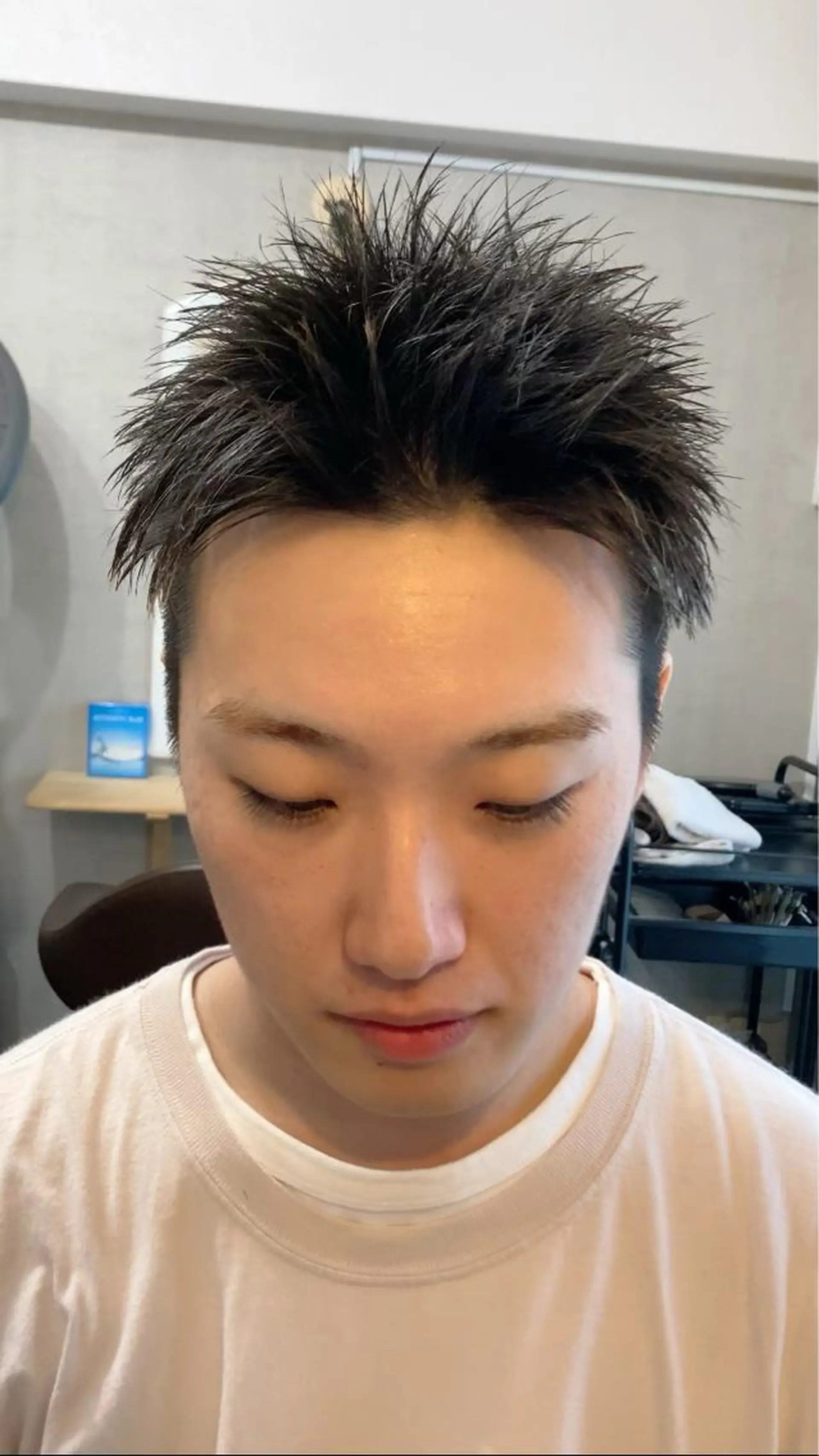 ショート メンズ スパイキーショート ショートヘア カット AUTHENTIC private mens hair salon所属・完全個室マンツーマン メンズサロン草野貴樹のヘアスタイル