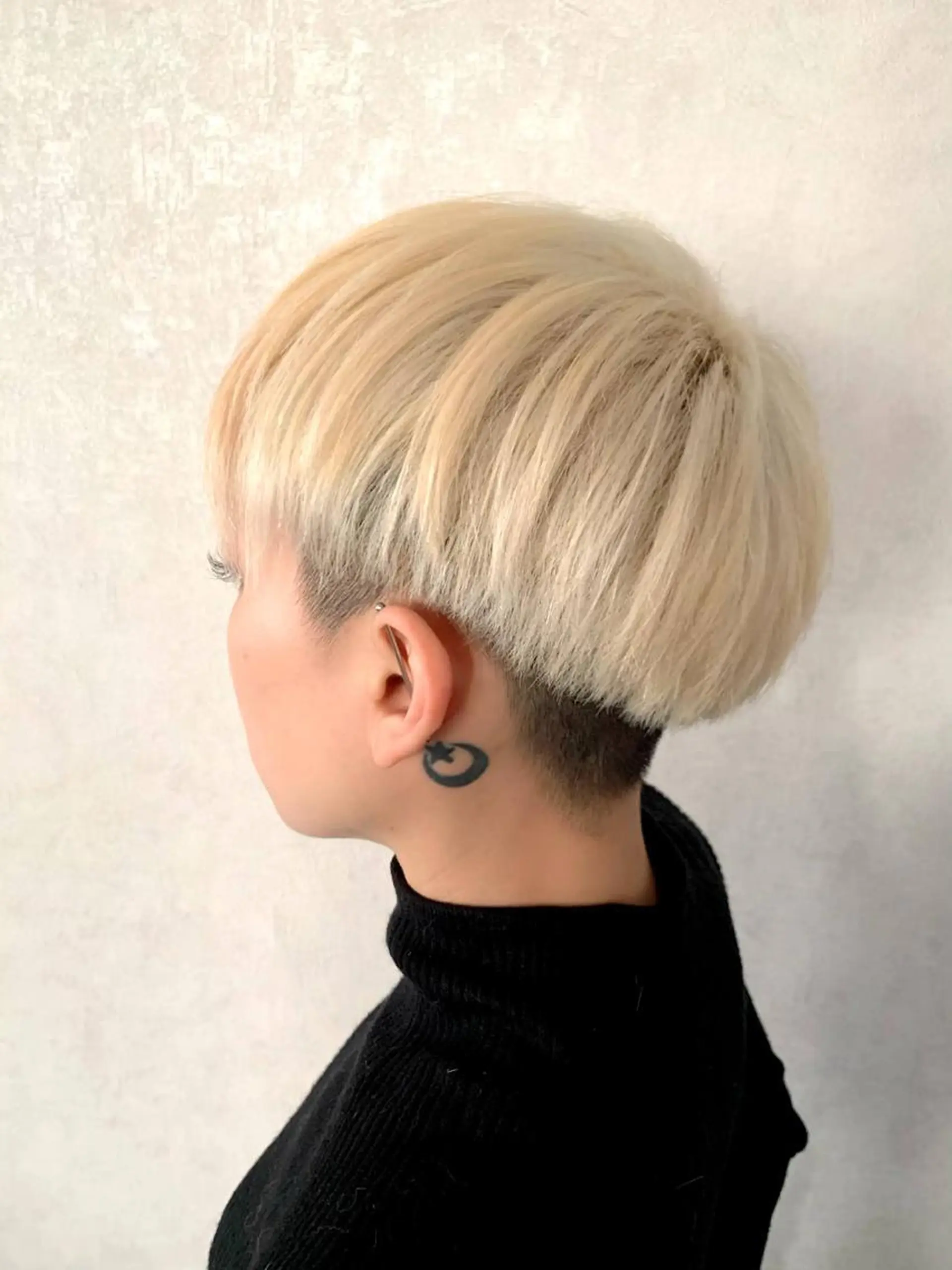 ショート カラー ブリーチ ブロンド ホワイトブロンド ショートヘア ヘアカラー #ケアブリーチ# MASAのヘアスタイル