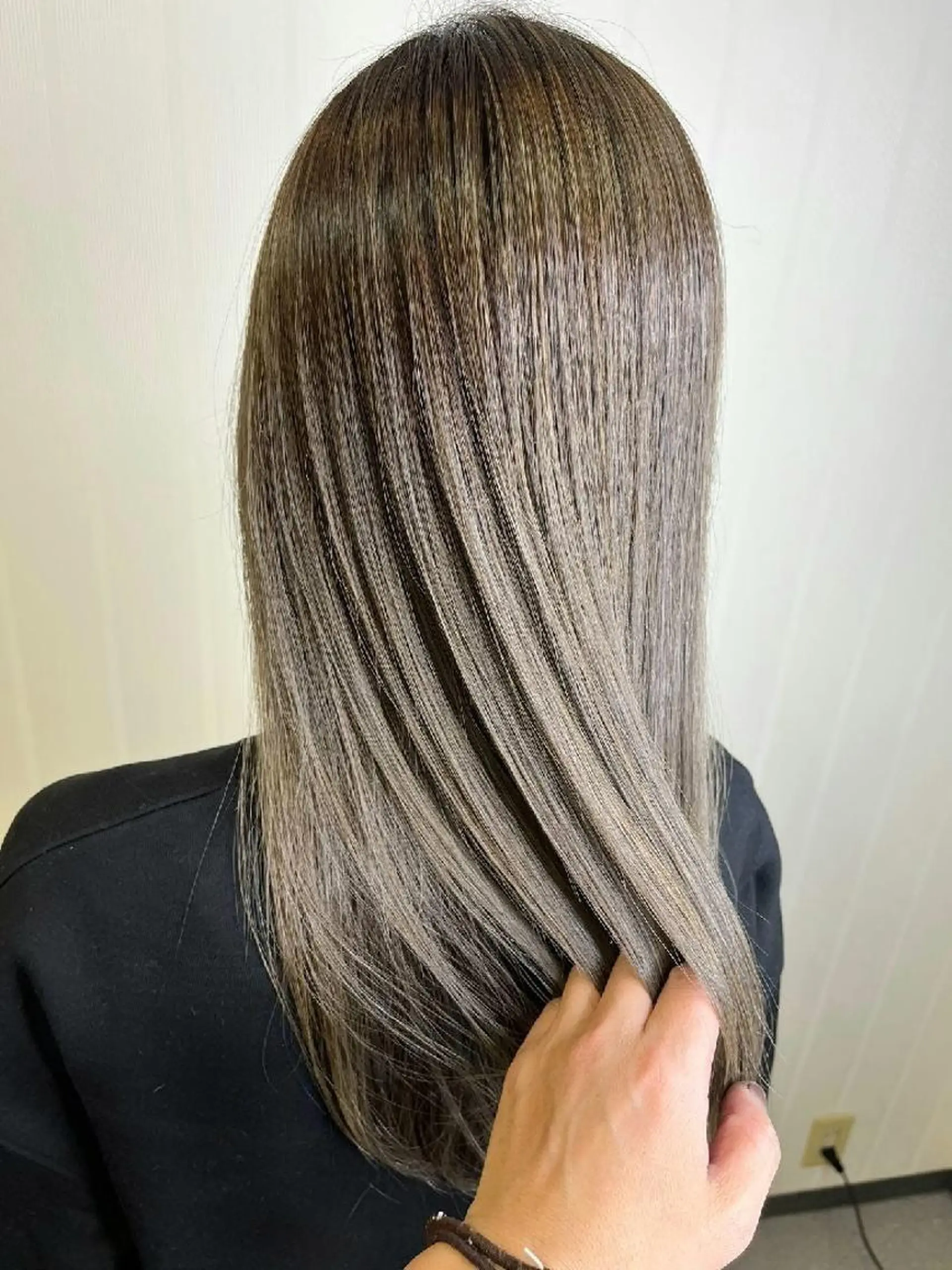 ロング ハイライト レイヤーカット カット ヘアカラー トリートメント メテオ取扱✨美髪 矯正✨HiroNYのヘアスタイル